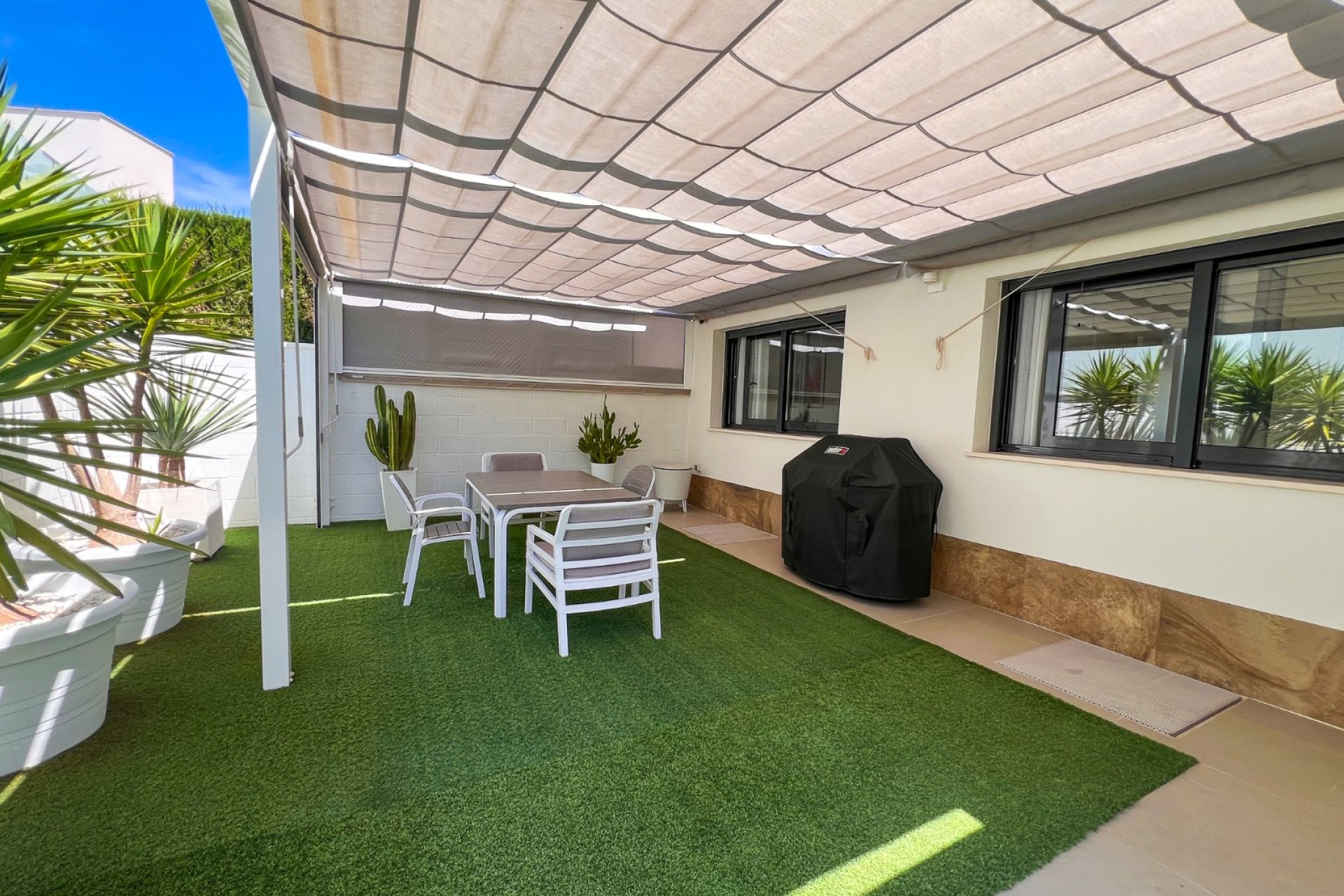 Resale - Villa - San Miguel de Salinas - San Miguel Salinas
