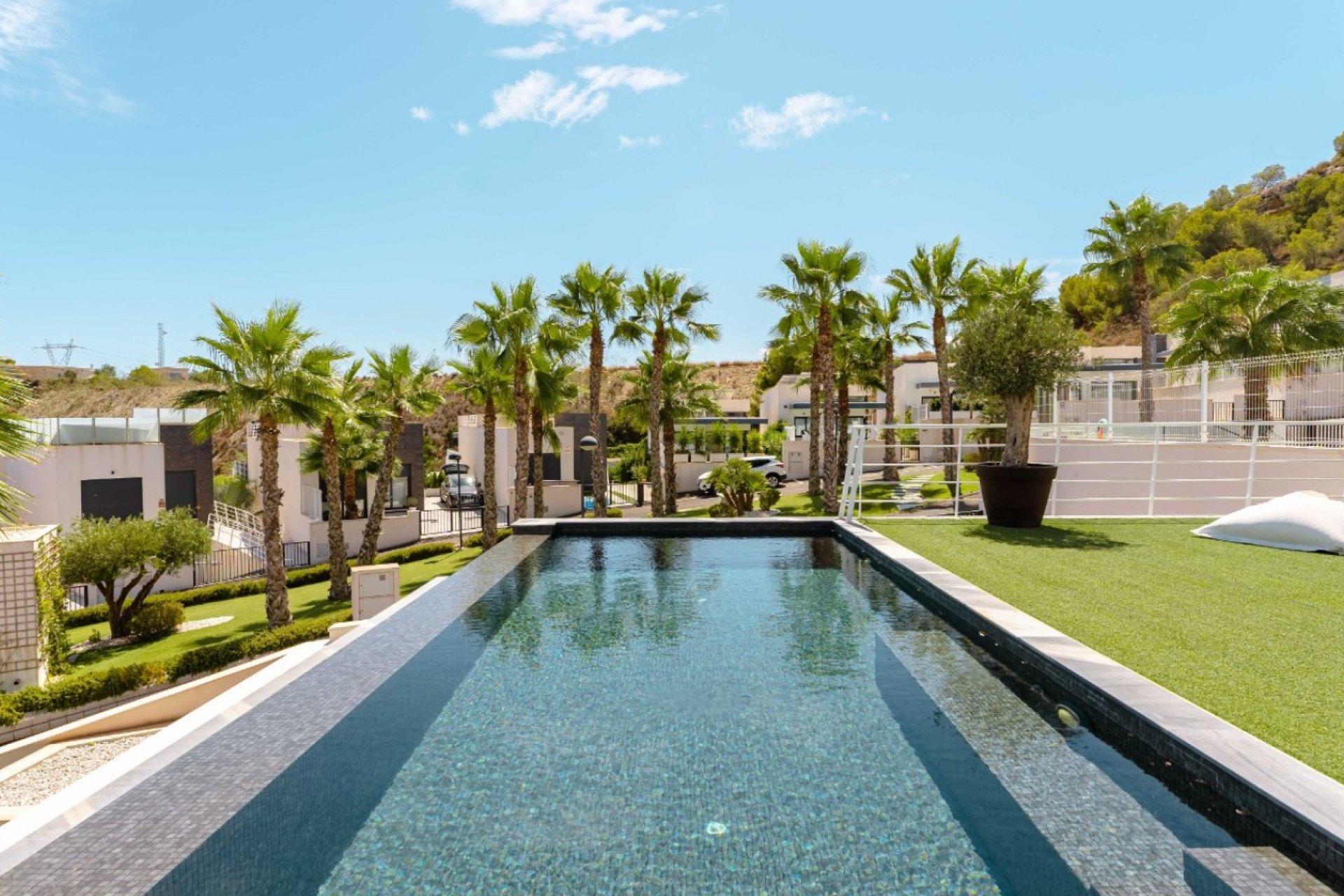 Resale - Villa - San Miguel de Salinas