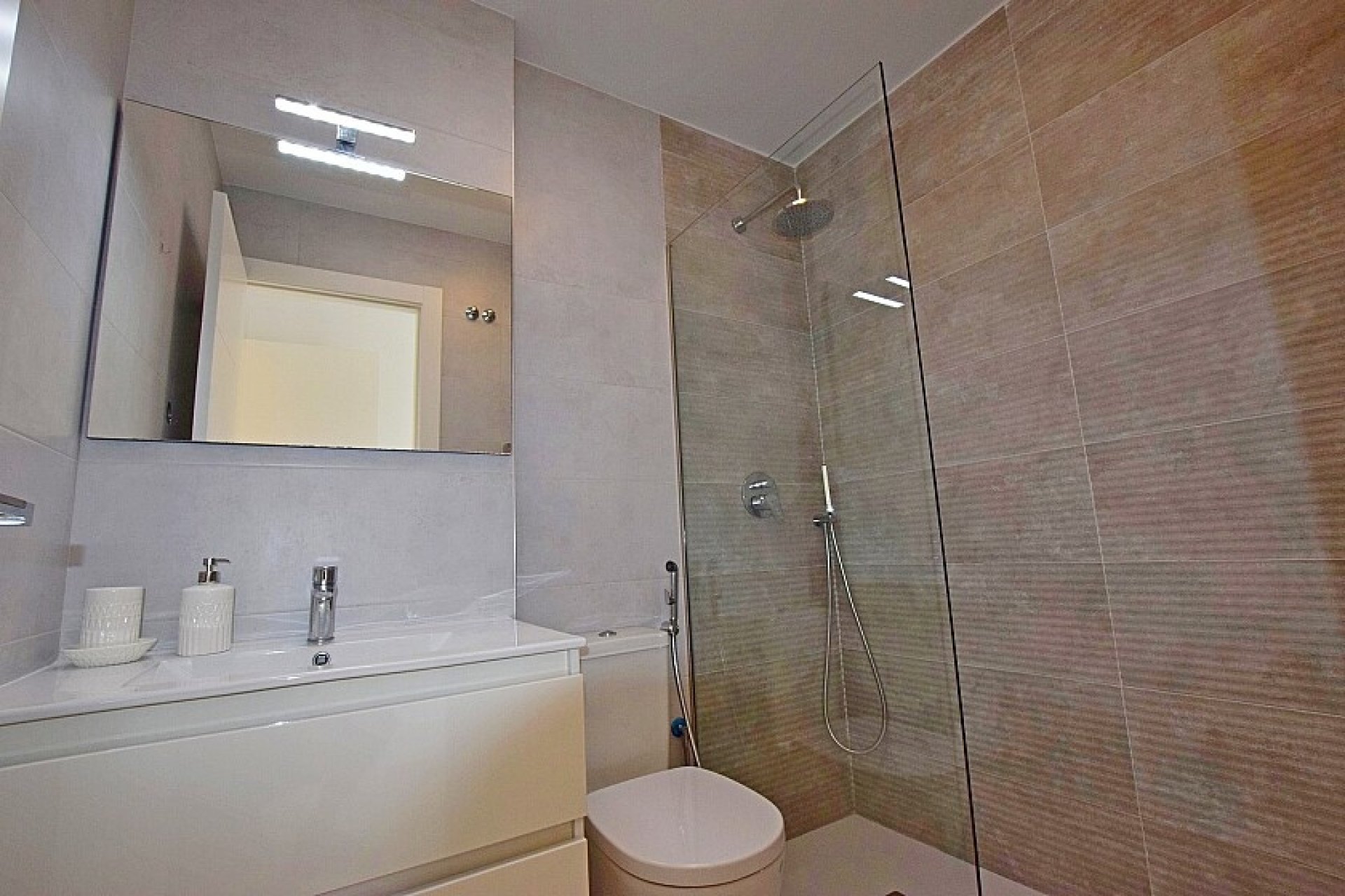 Resale - Villa - San Miguel de Salinas