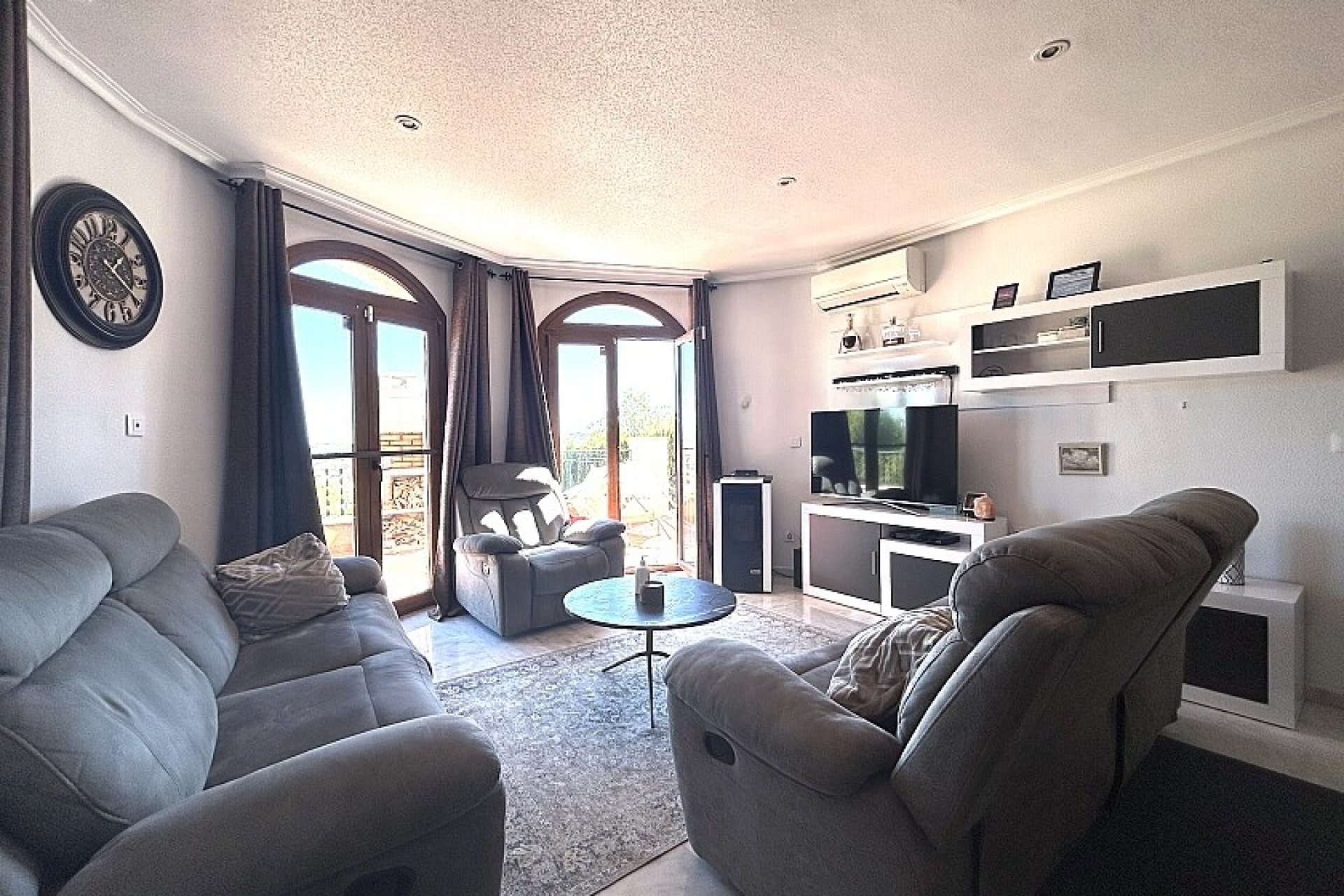 Resale - Villa - San Miguel de Salinas