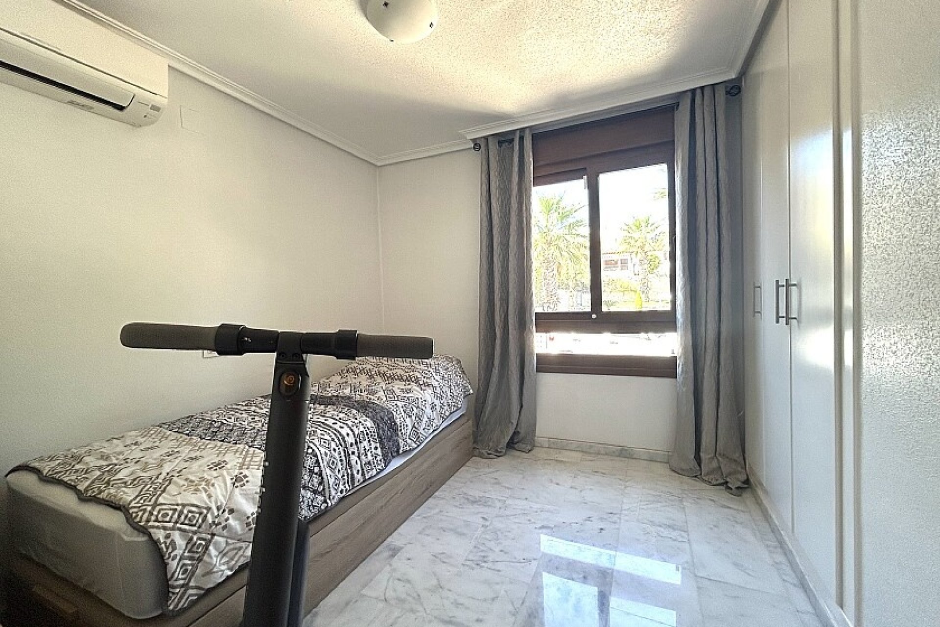 Resale - Villa - San Miguel de Salinas