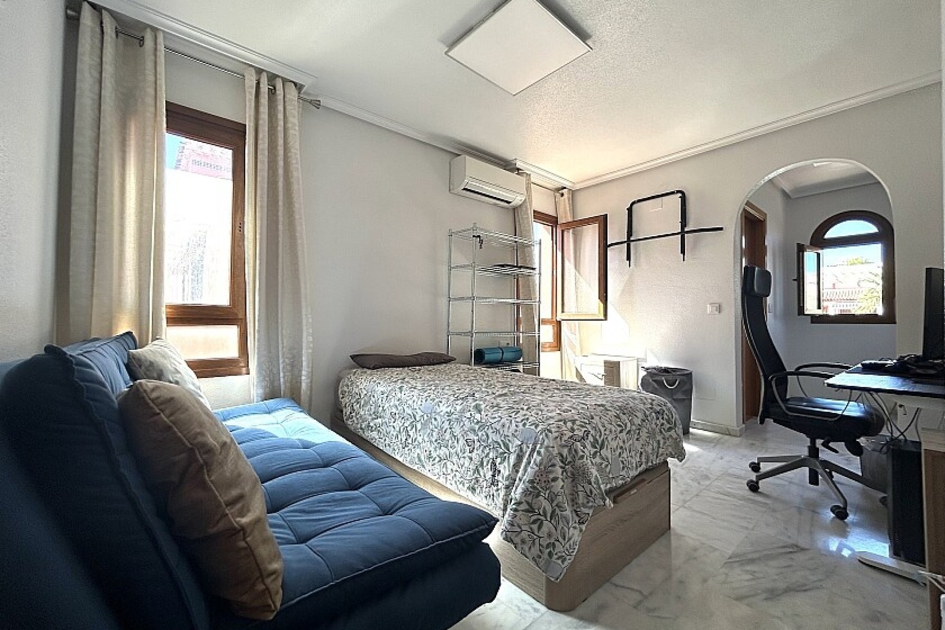 Resale - Villa - San Miguel de Salinas