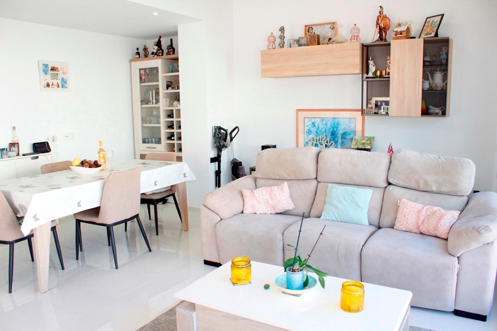 Resale - Villa - San Miguel de Salinas