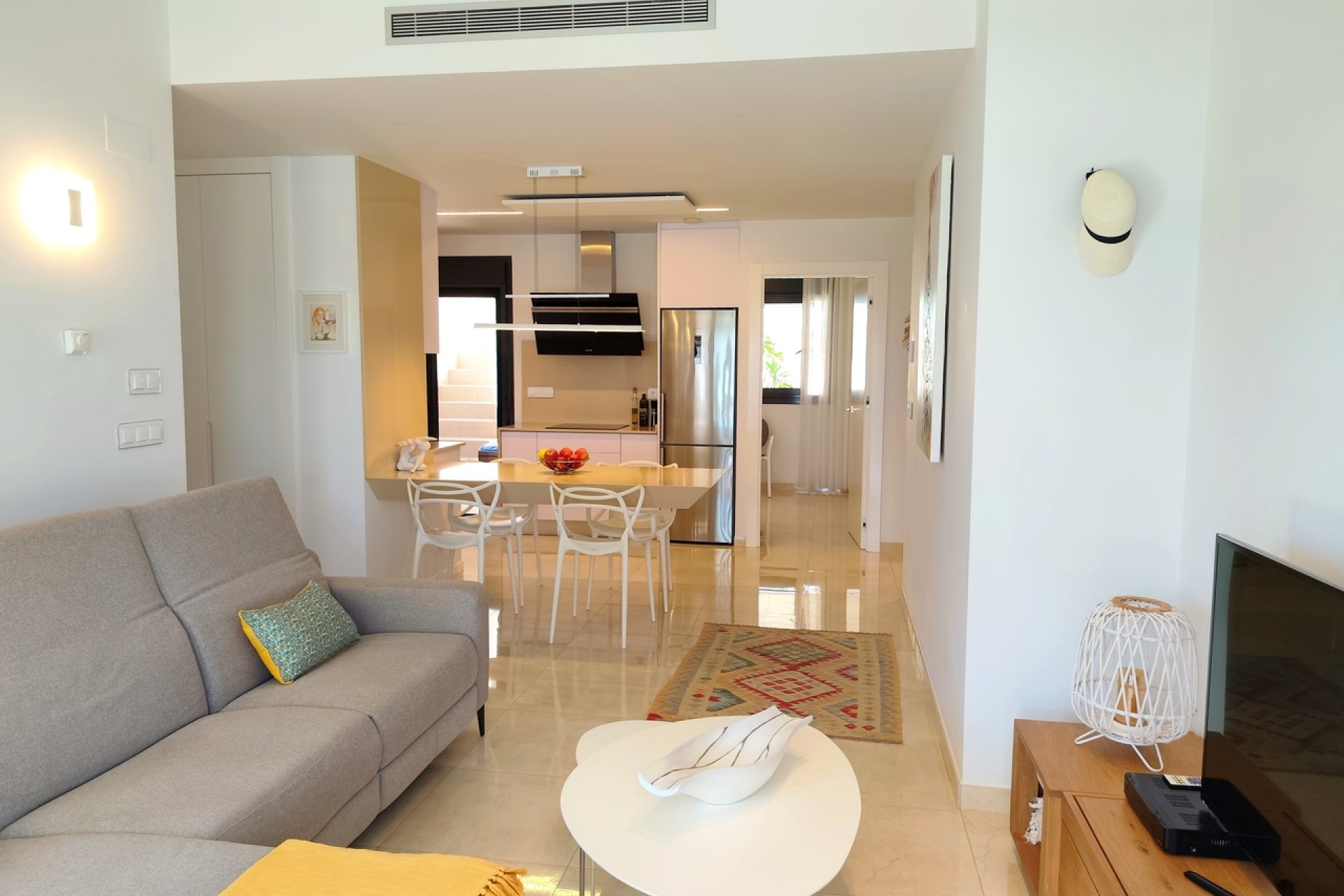 Resale - Villa - San Miguel de Salinas