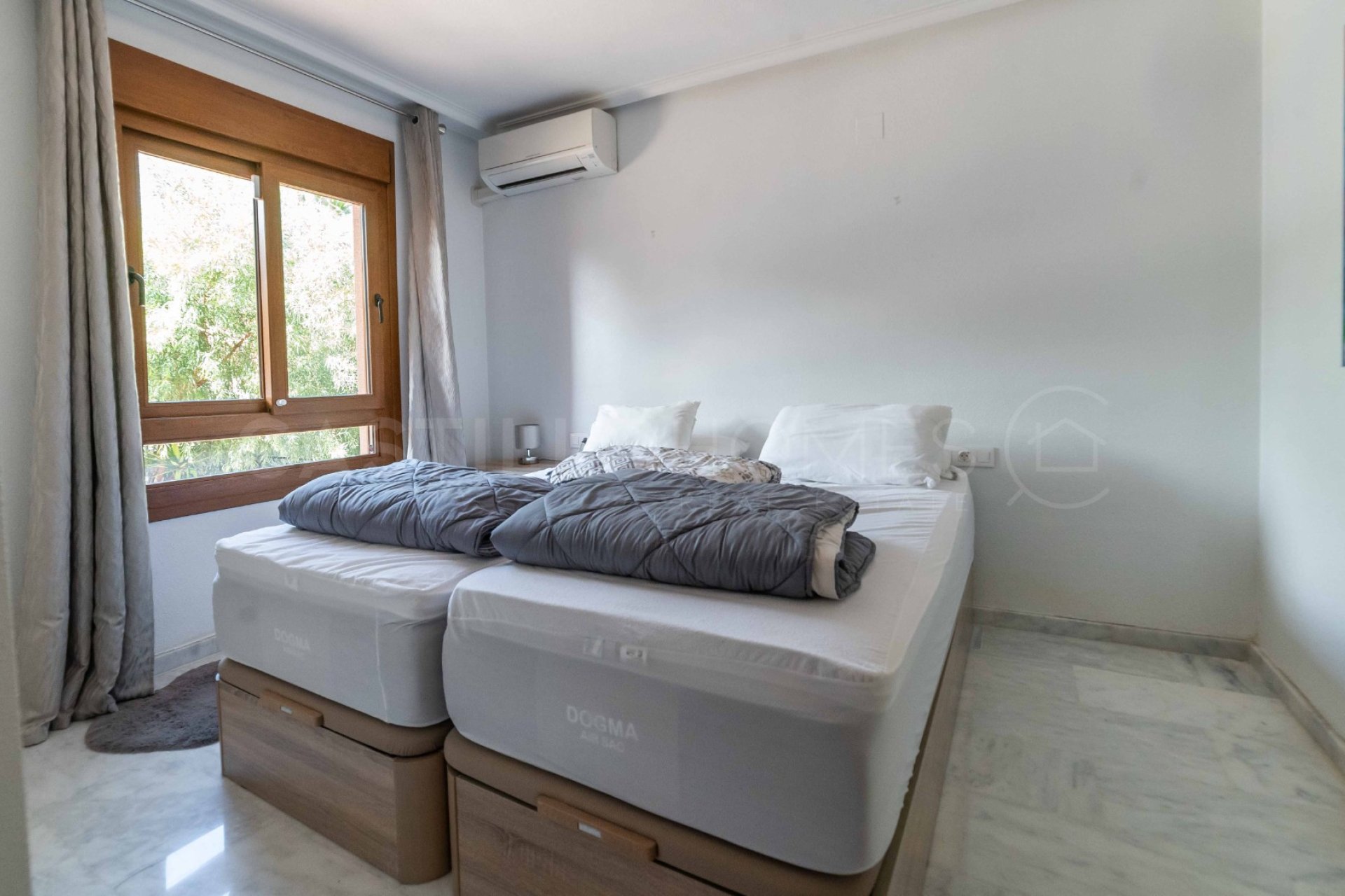 Resale - Villa - San Miguel de Salinas