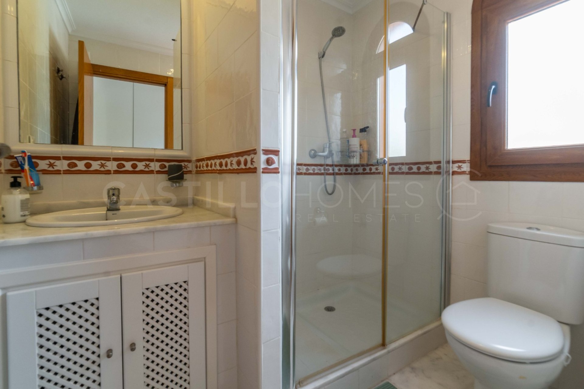 Resale - Villa - San Miguel de Salinas