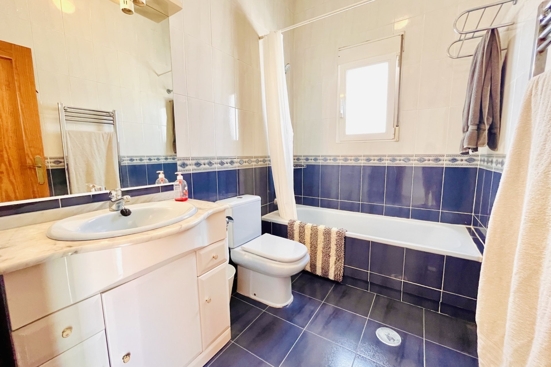 Resale - Villa - San Miguel de Salinas