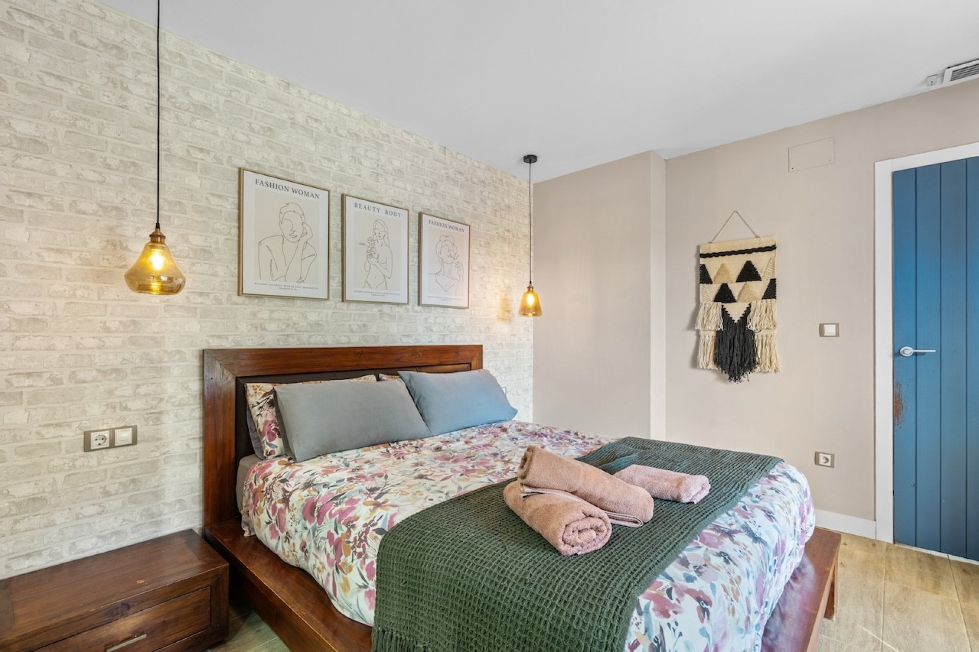 Resale - Villa - Santa Pola - El Poble Llevanti