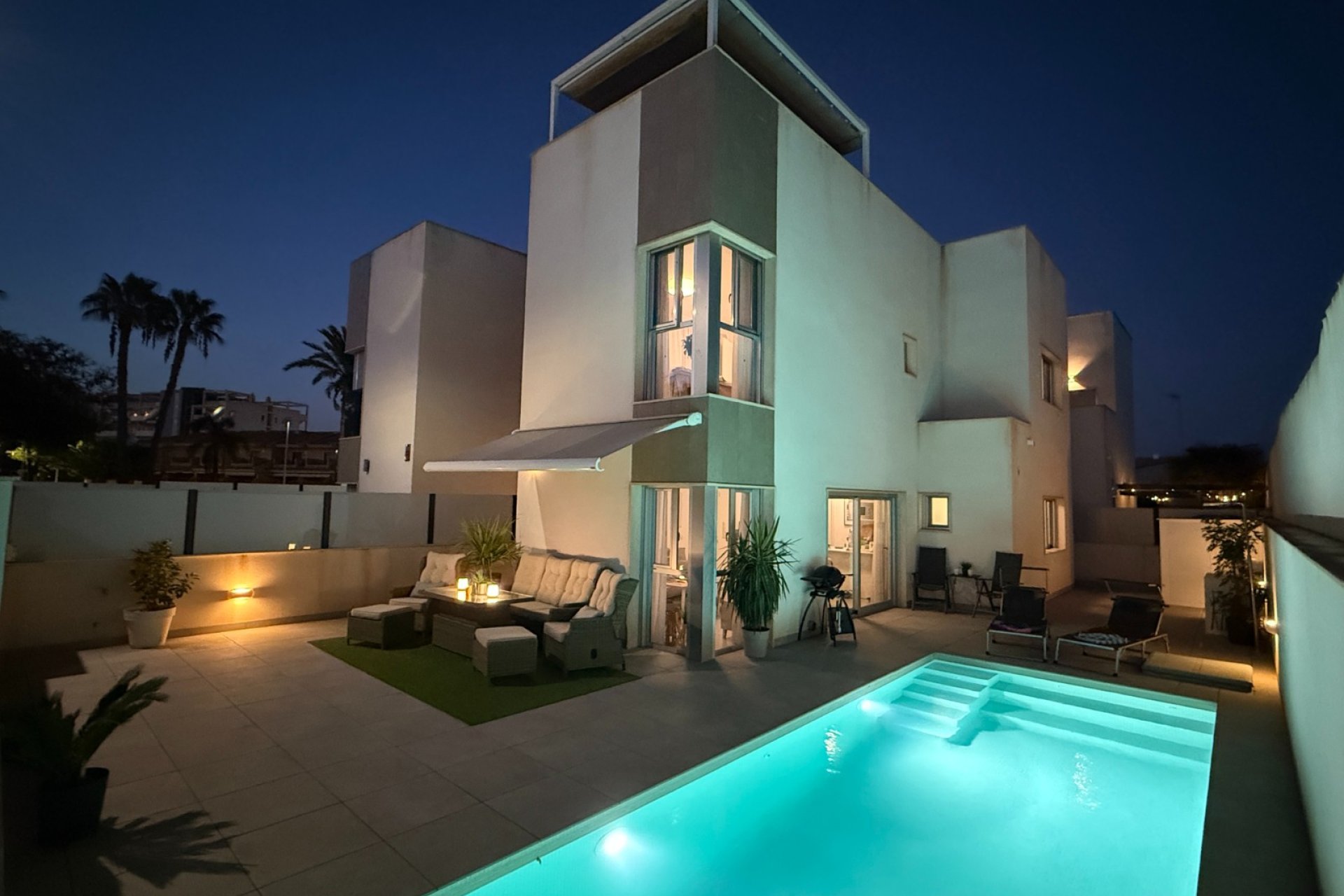 Resale - Villa - Santiago de la Ribera - Zona De La Playa