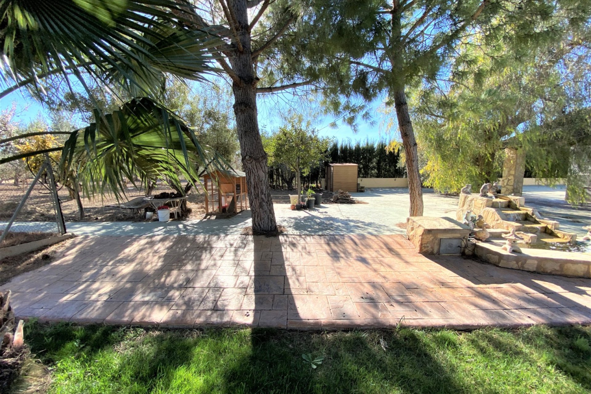 Resale - Villa - Sax