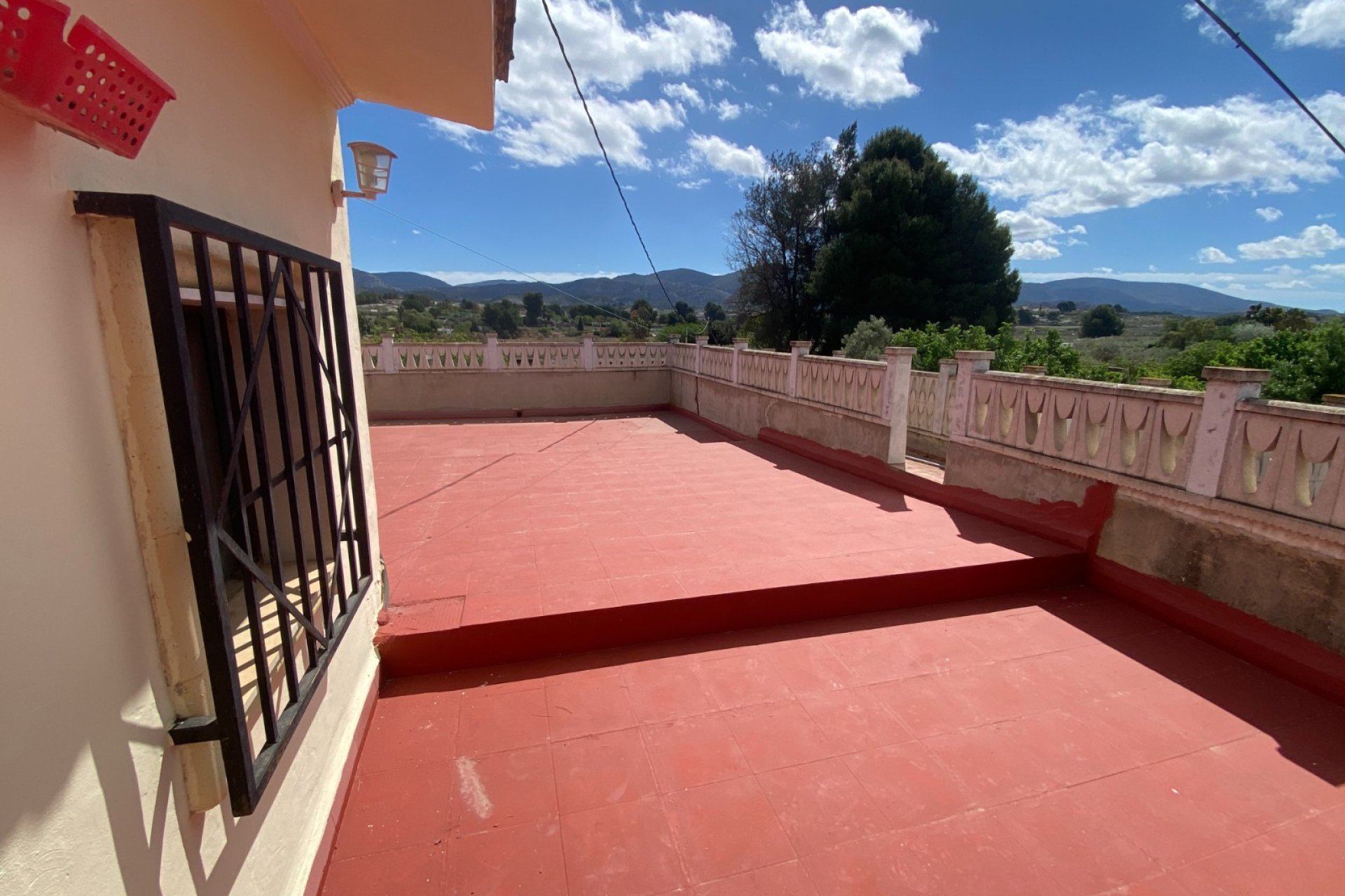 Resale - Villa - Sax