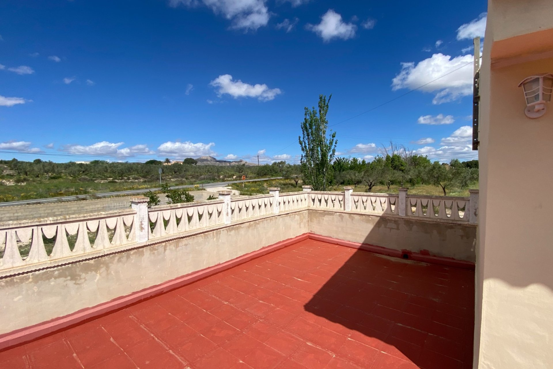 Resale - Villa - Sax