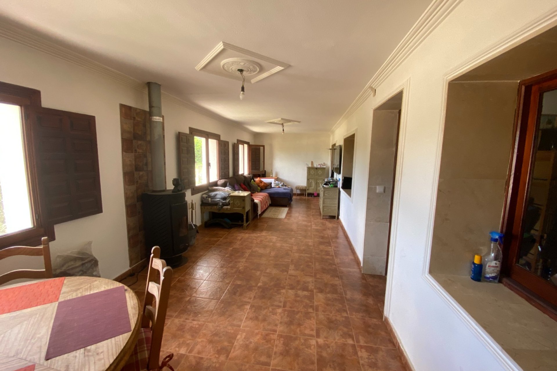 Resale - Villa - Sax