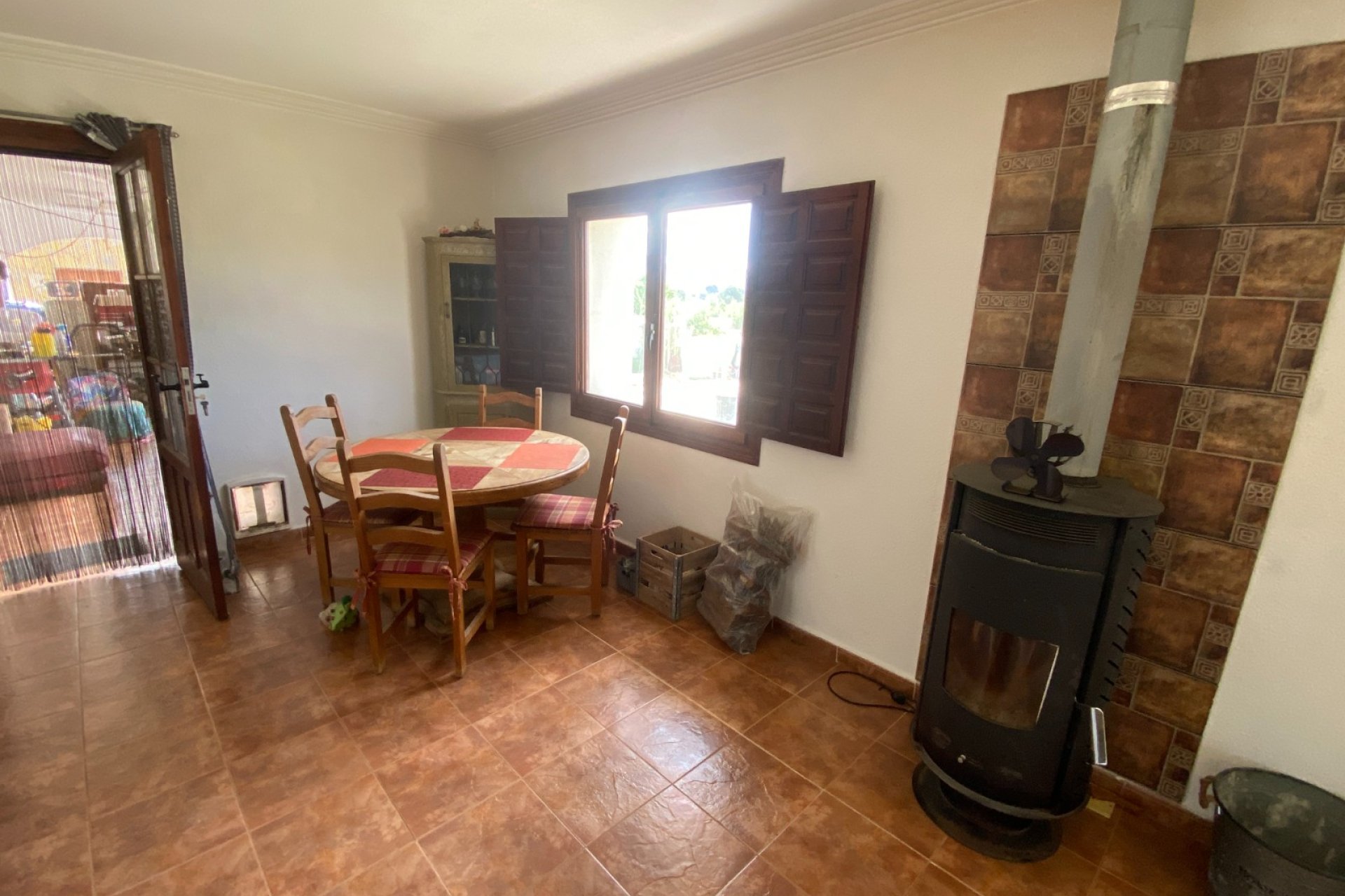 Resale - Villa - Sax