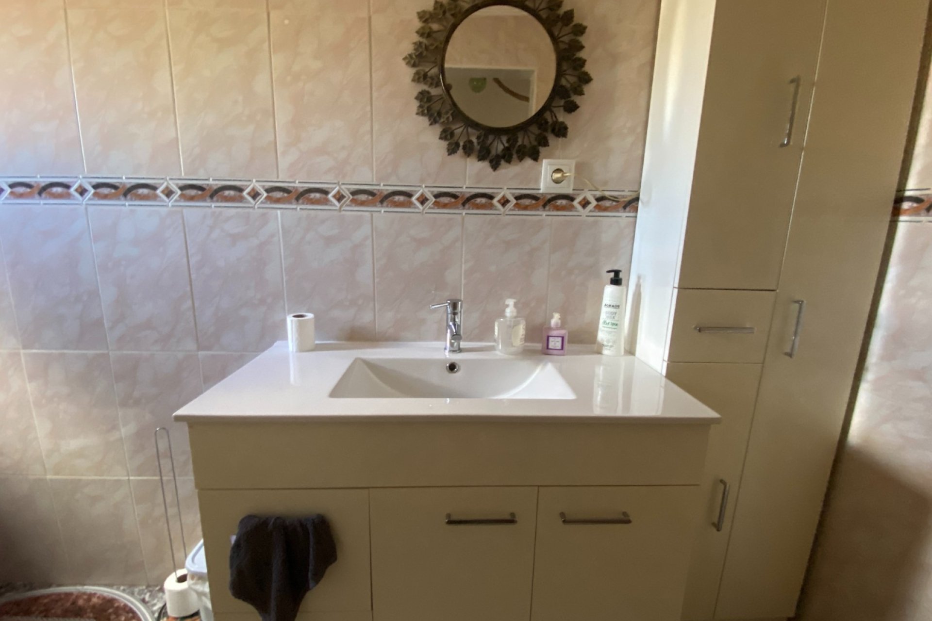 Resale - Villa - Sax