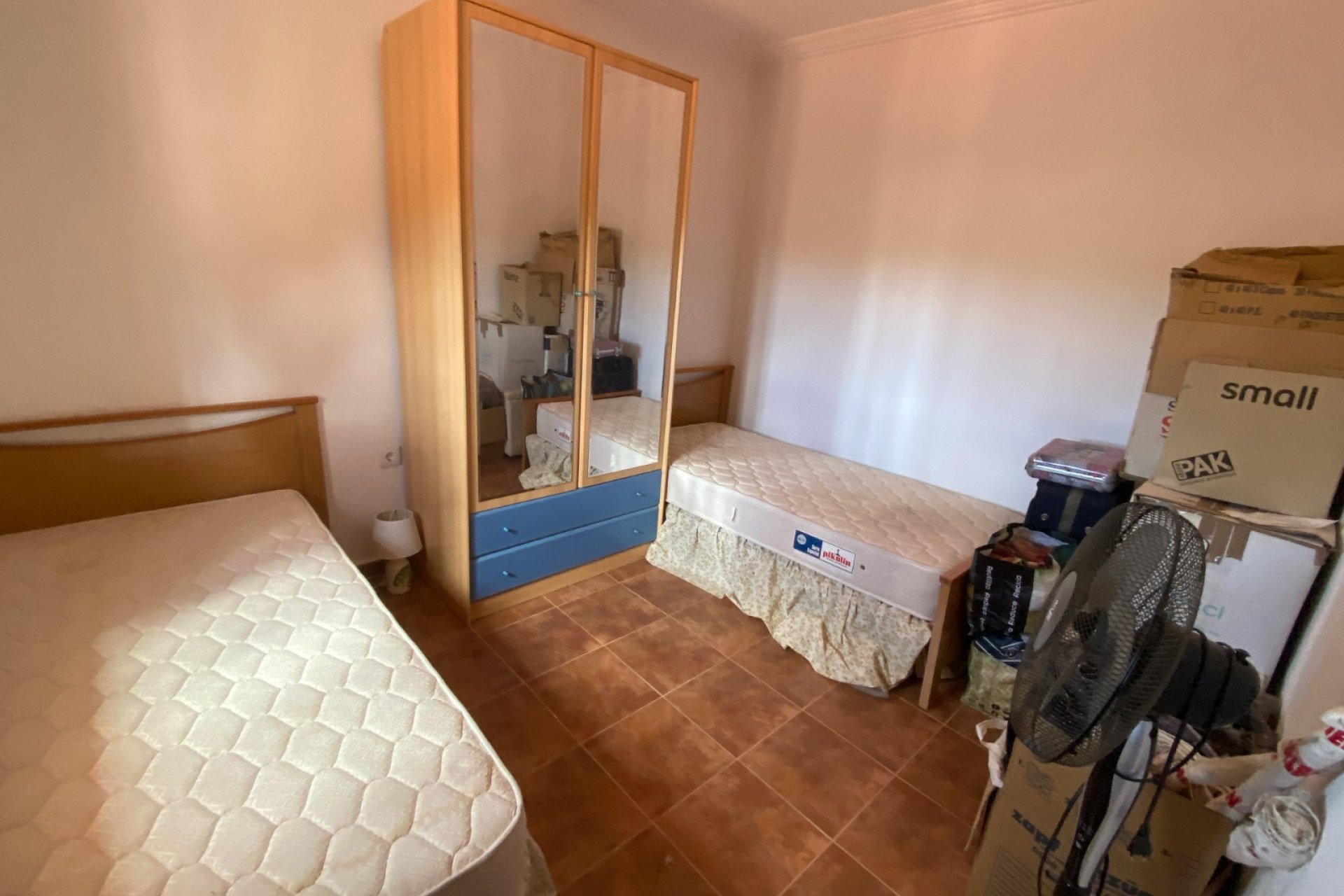 Resale - Villa - Sax