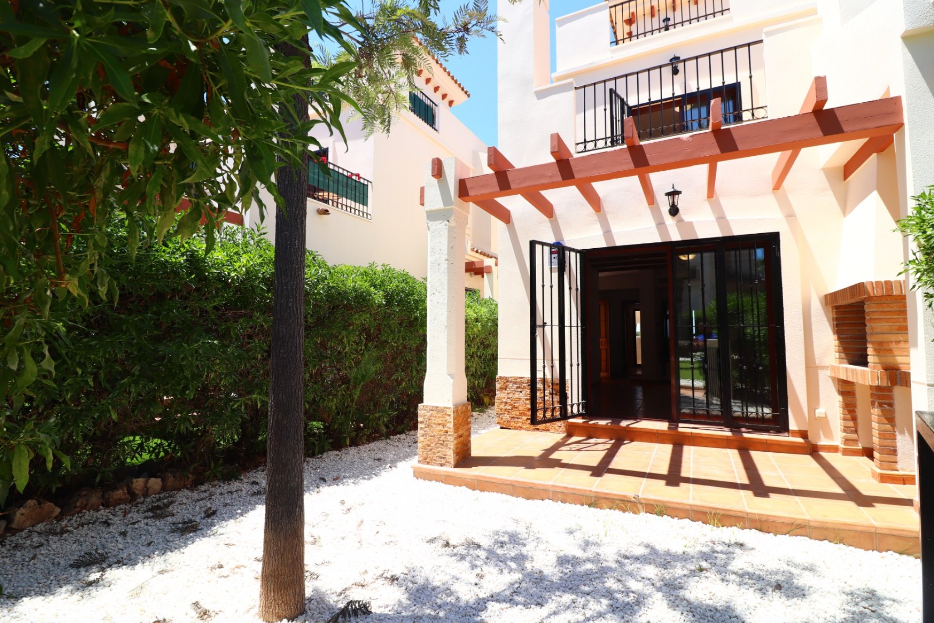 Resale - Villa / Semi detached - Algorfa - La Finca Golf Resort