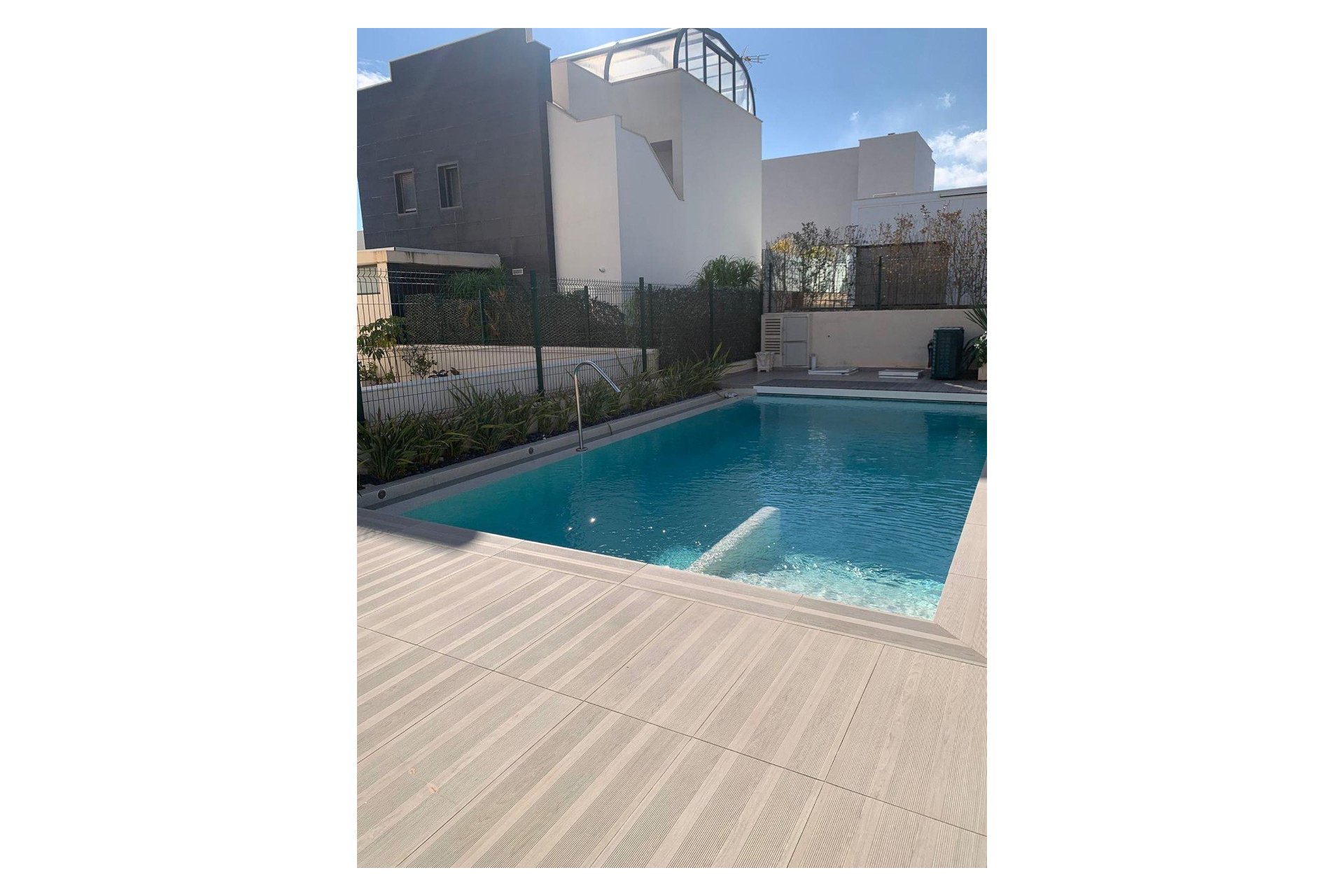 Resale - Villa / Semi detached - Alicante - Campoamor
