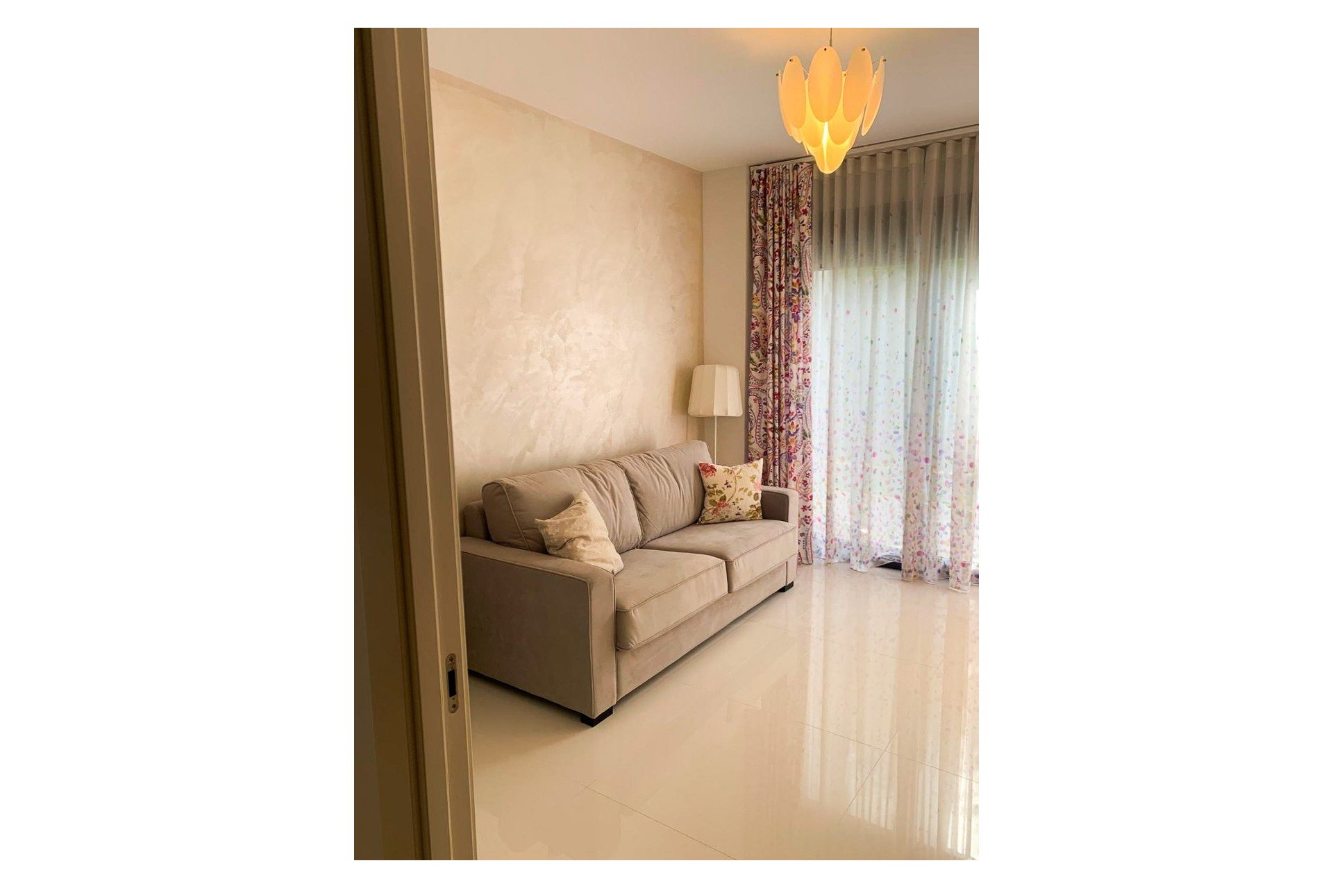Resale - Villa / Semi detached - Alicante - Campoamor