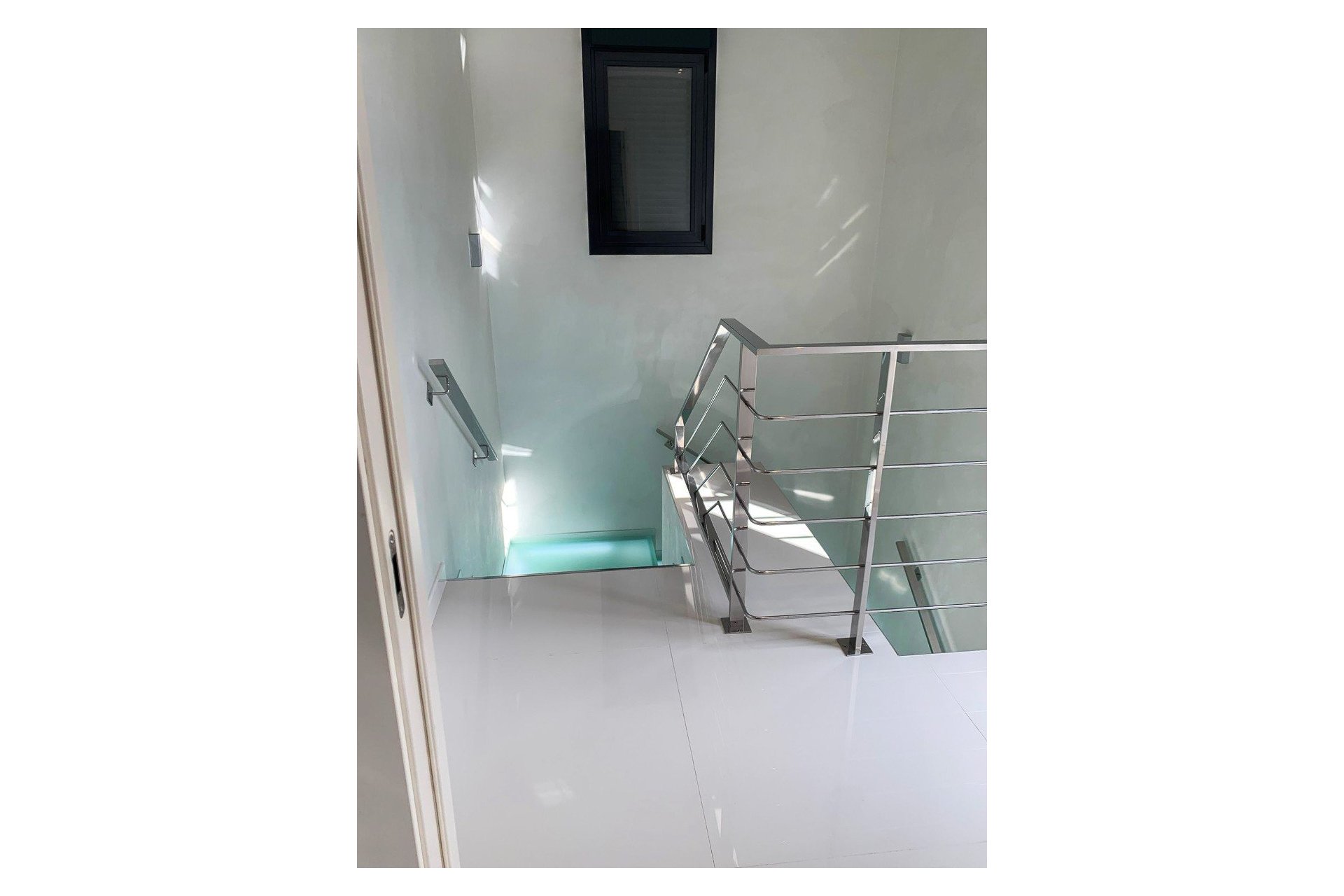 Resale - Villa / Semi detached - Alicante - Campoamor