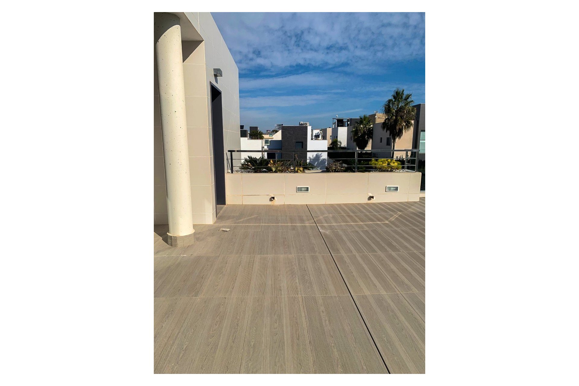 Resale - Villa / Semi detached - Alicante - Campoamor