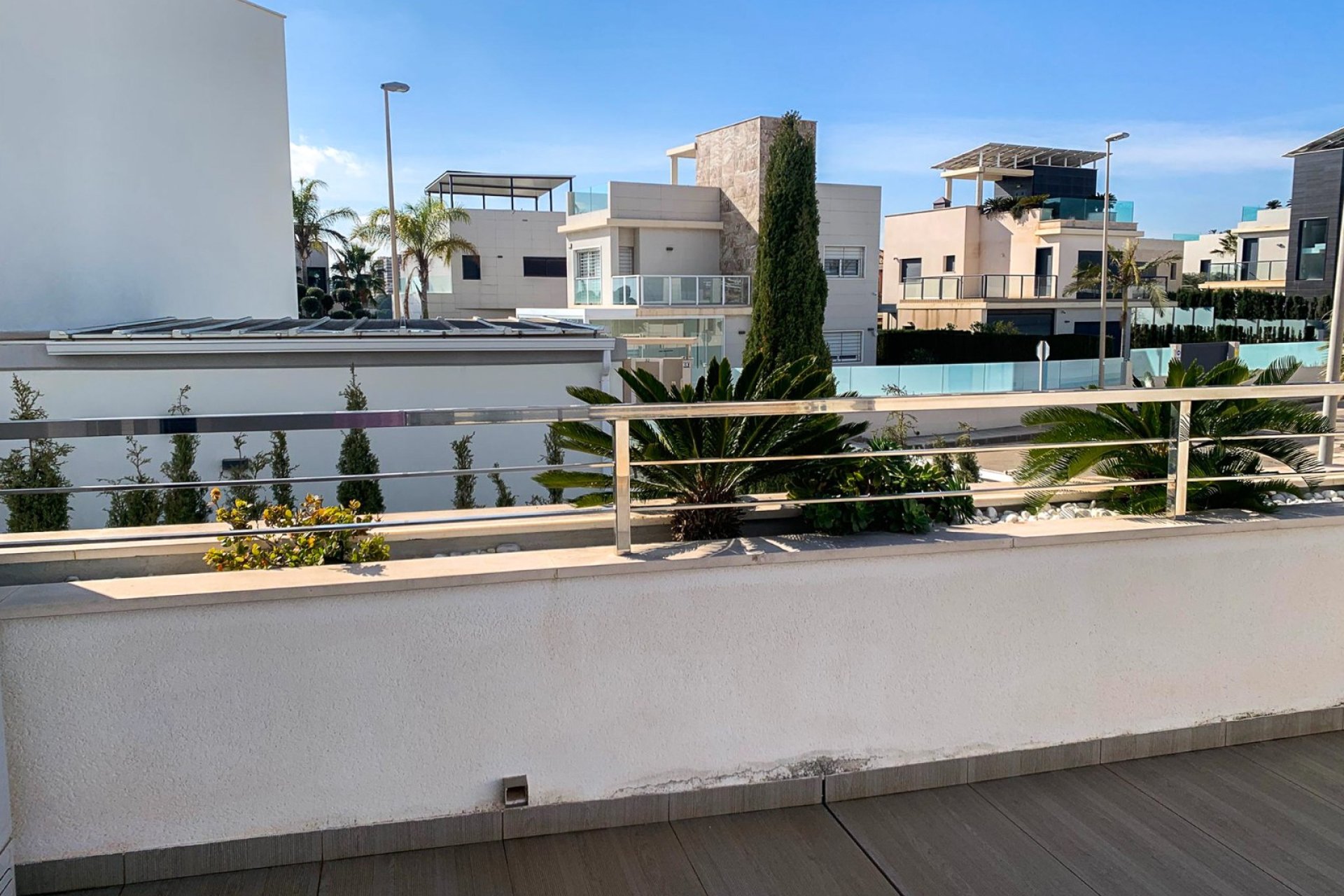 Resale - Villa / Semi detached - Alicante - Campoamor