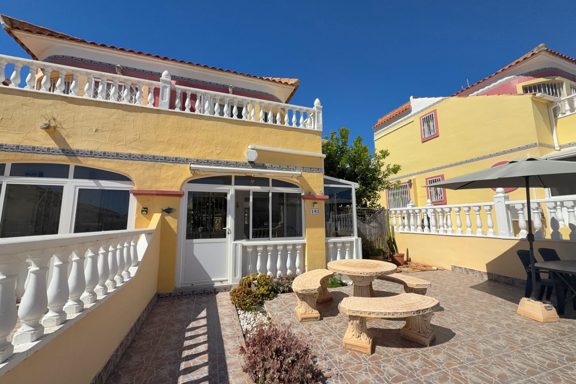 Resale - Villa / Semi detached - Cabo Roig - Cabo Roig>La Regia