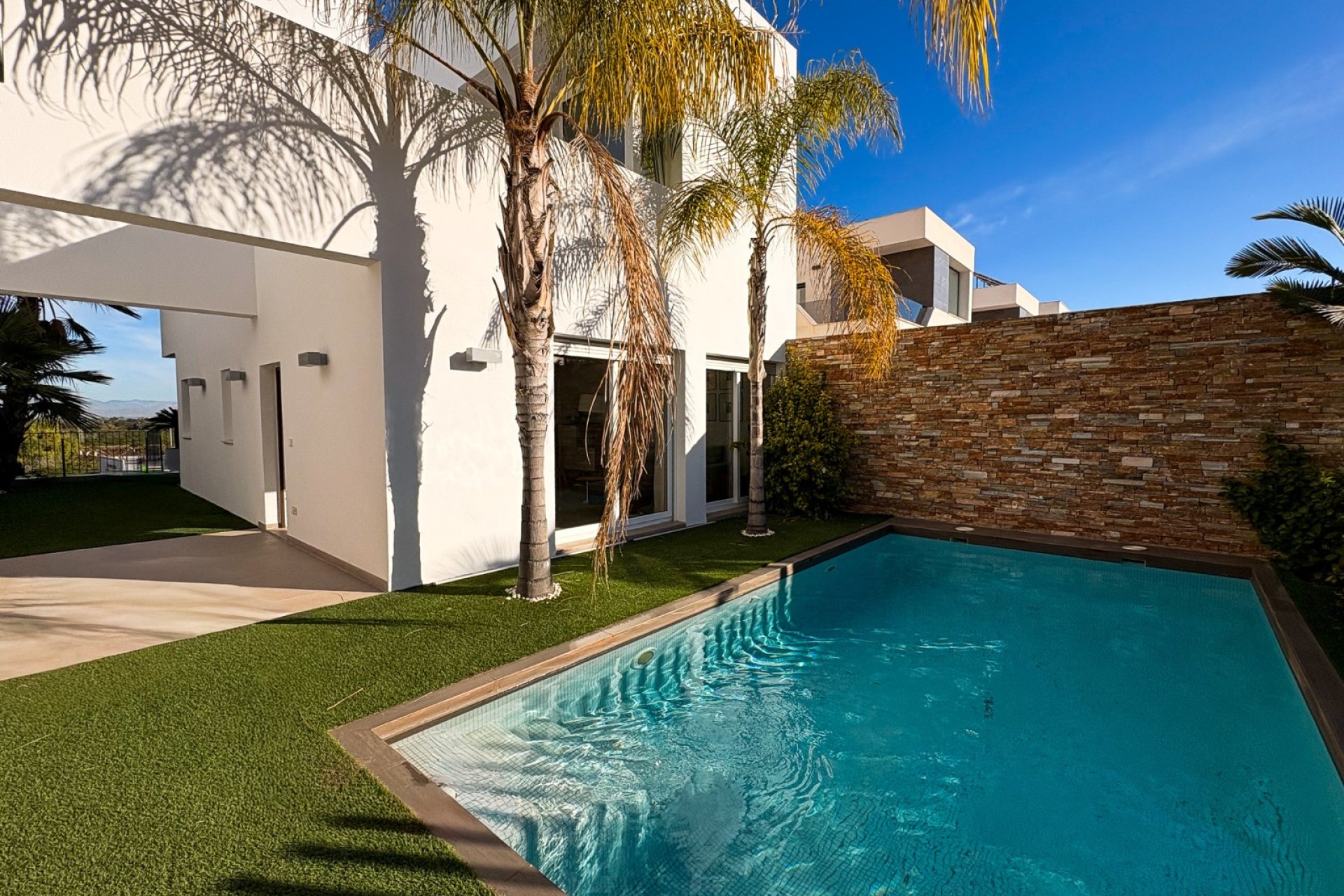 Resale - Villa / Semi detached - Ciudad Quesada