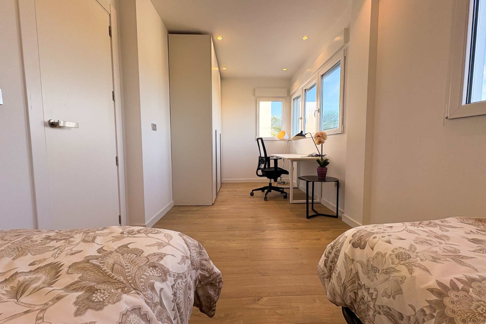 Resale - Villa / Semi detached - Ciudad Quesada