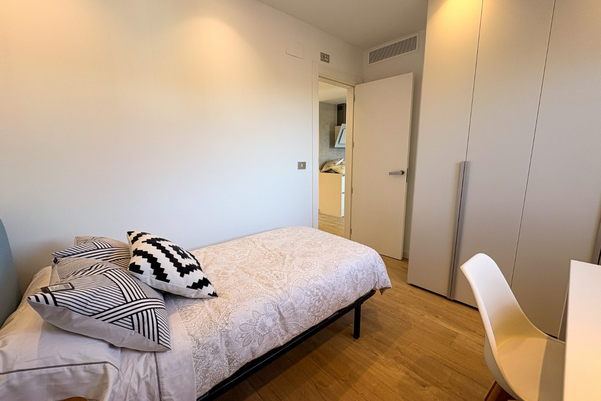 Resale - Villa / Semi detached - Ciudad Quesada