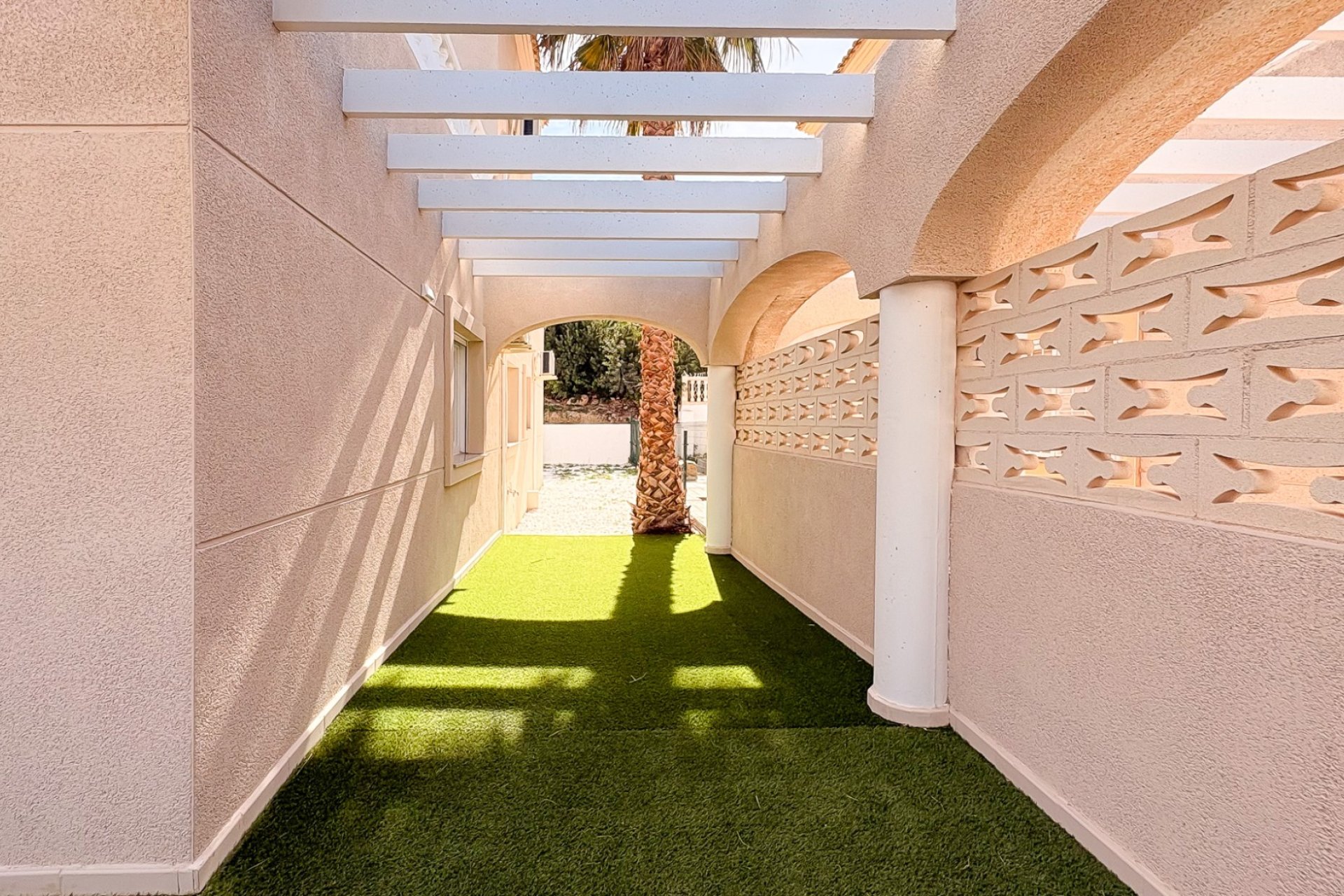 Resale - Villa / Semi detached - El Campello - Pueblo Acantilado - Venta Lanuza