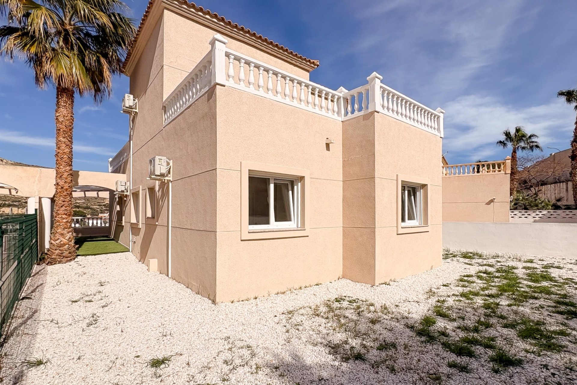 Resale - Villa / Semi detached - El Campello - Pueblo Acantilado - Venta Lanuza