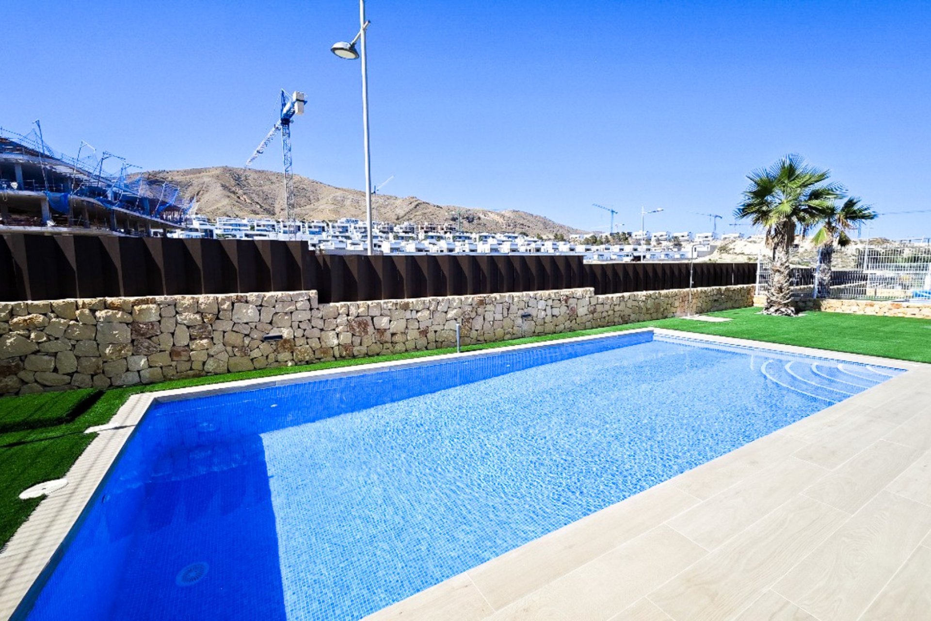 Resale - Villa / Semi detached - Finestrat - Balcón De Finestrat