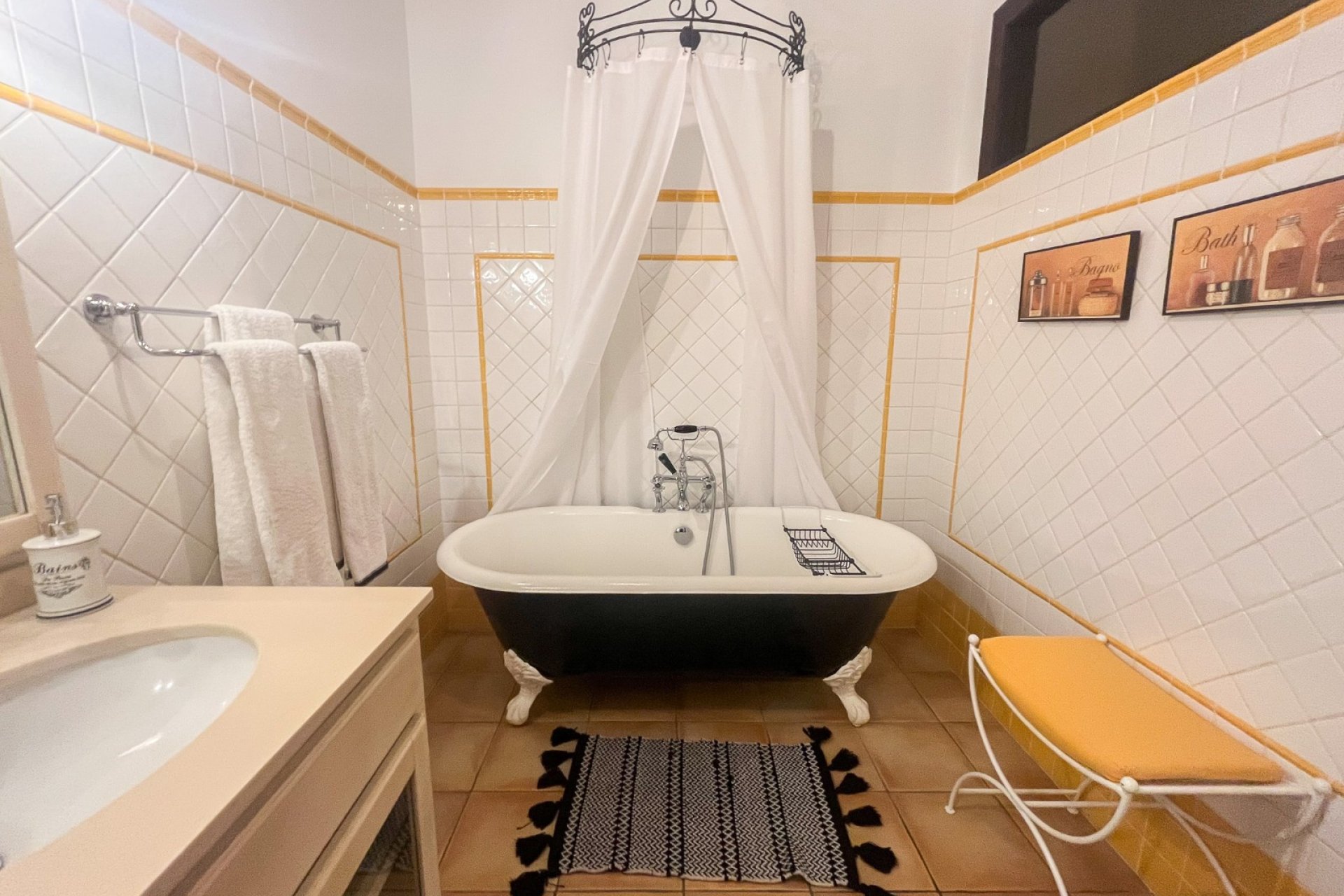 Resale - Villa / Semi detached - Jávea