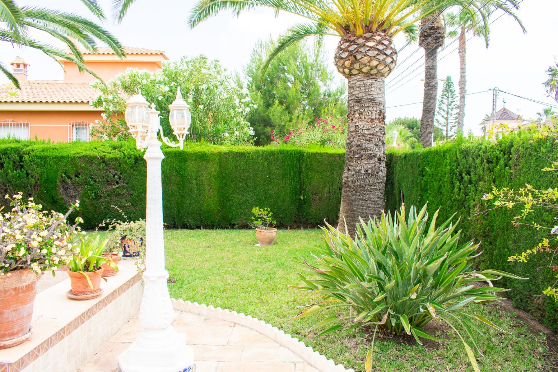 Resale - Villa / Semi detached - Orihuela Costa - Cabo Roig *