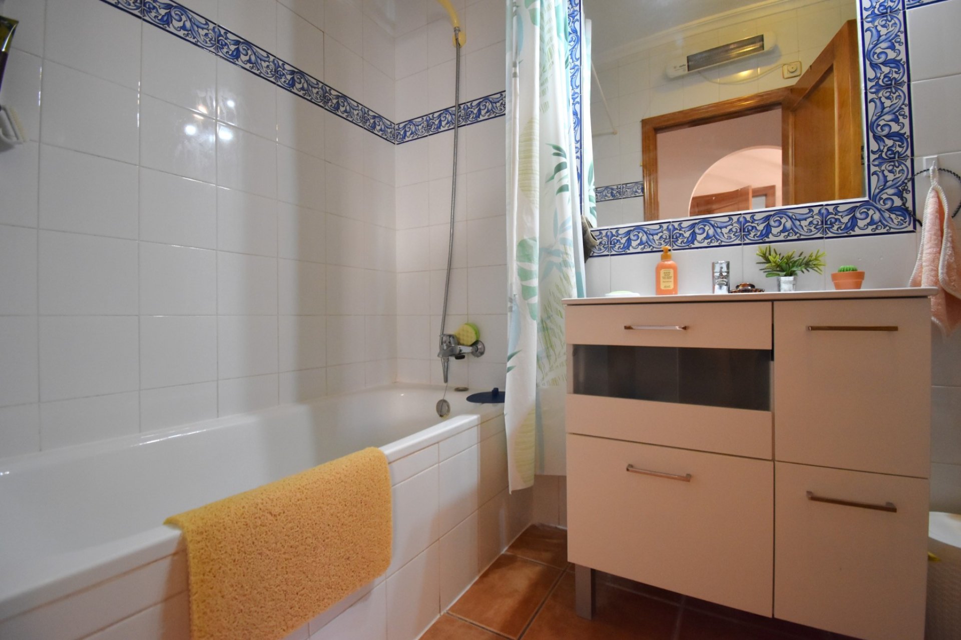 Resale - Villa / Semi detached - Orihuela Costa - La Zenia