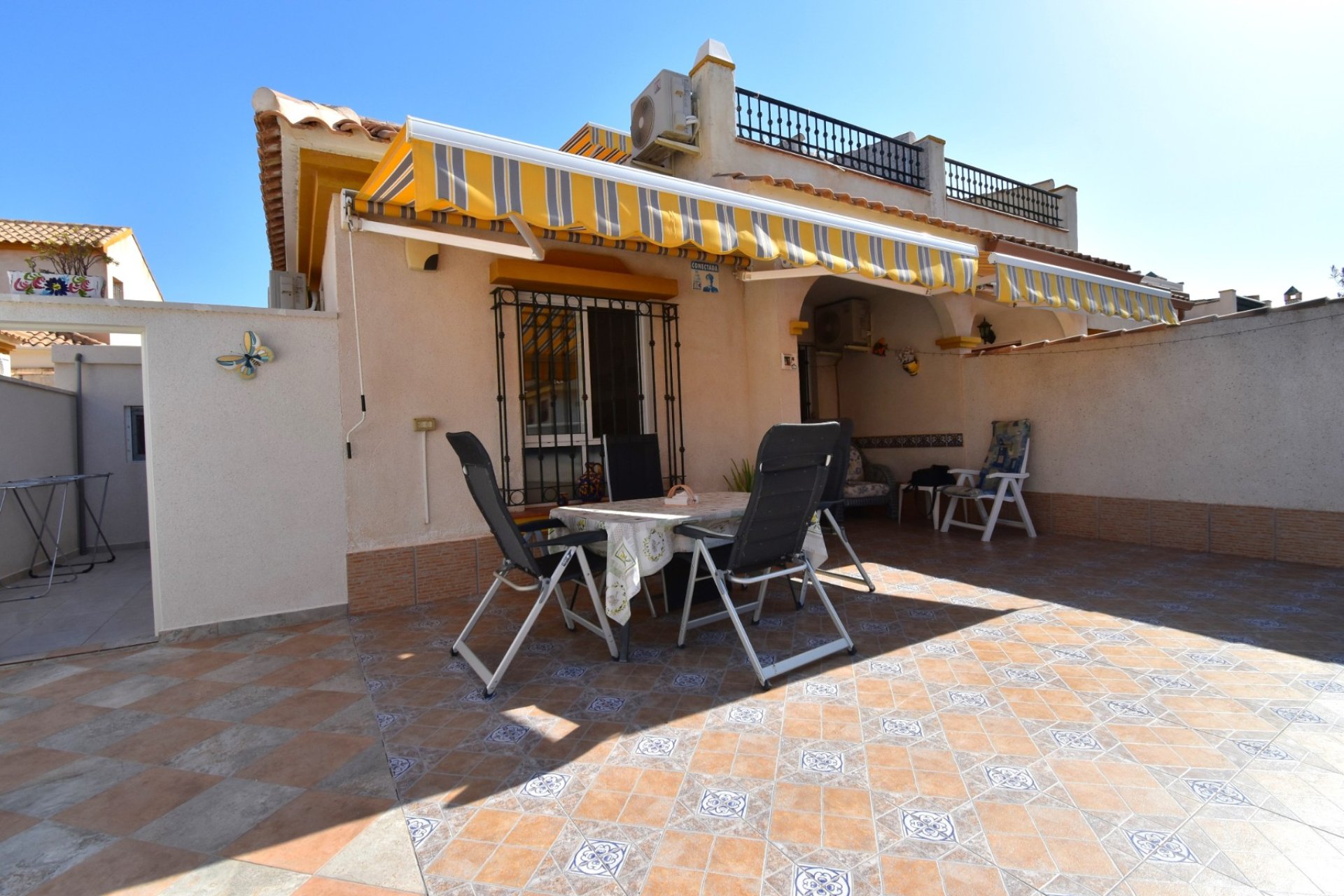 Resale - Villa / Semi detached - Orihuela Costa - La Zenia