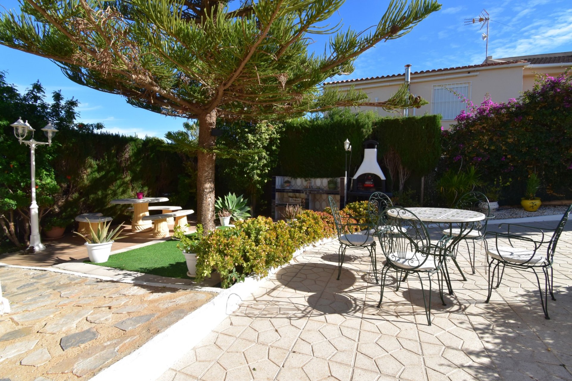 Resale - Villa / Semi detached - Orihuela Costa - Los Balcones