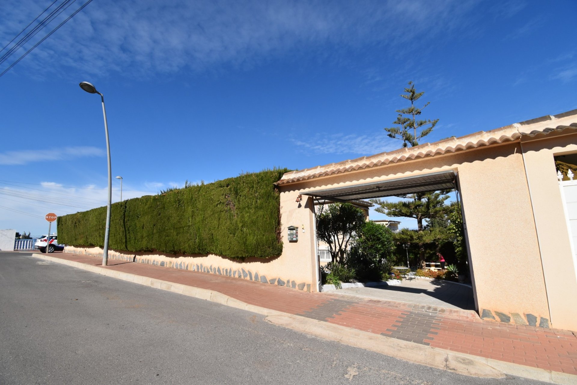 Resale - Villa / Semi detached - Orihuela Costa - Los Balcones