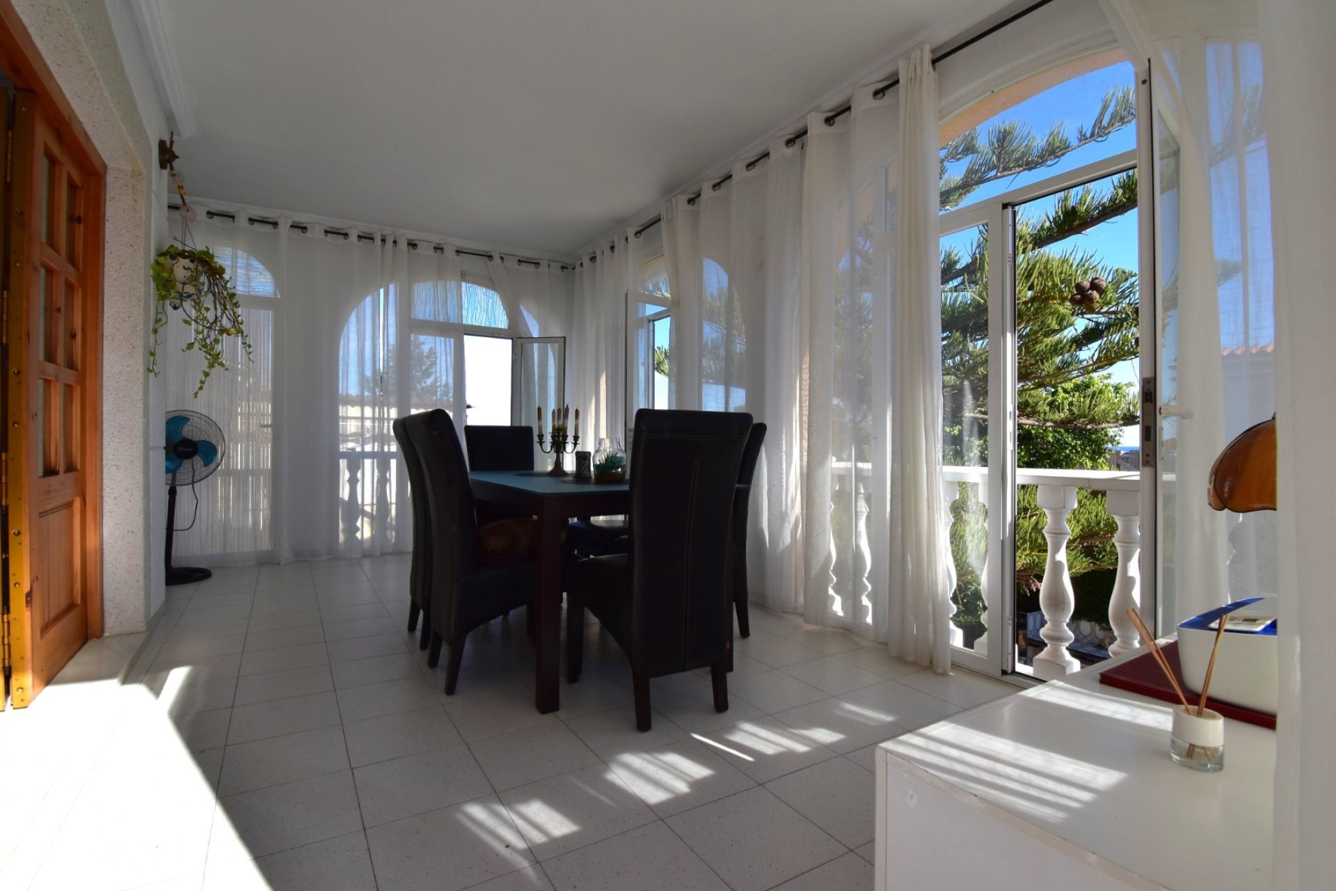 Resale - Villa / Semi detached - Orihuela Costa - Los Balcones