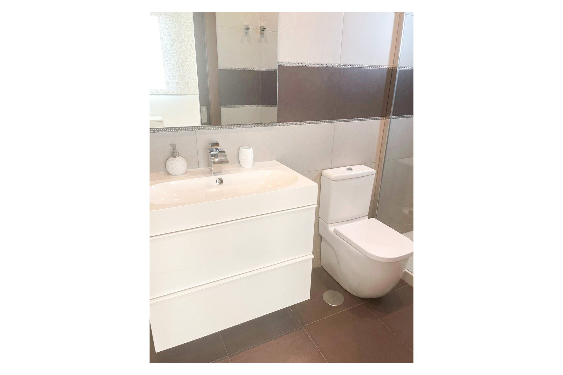 Resale - Villa / Semi detached - Orihuela Costa - Mil Palmeras