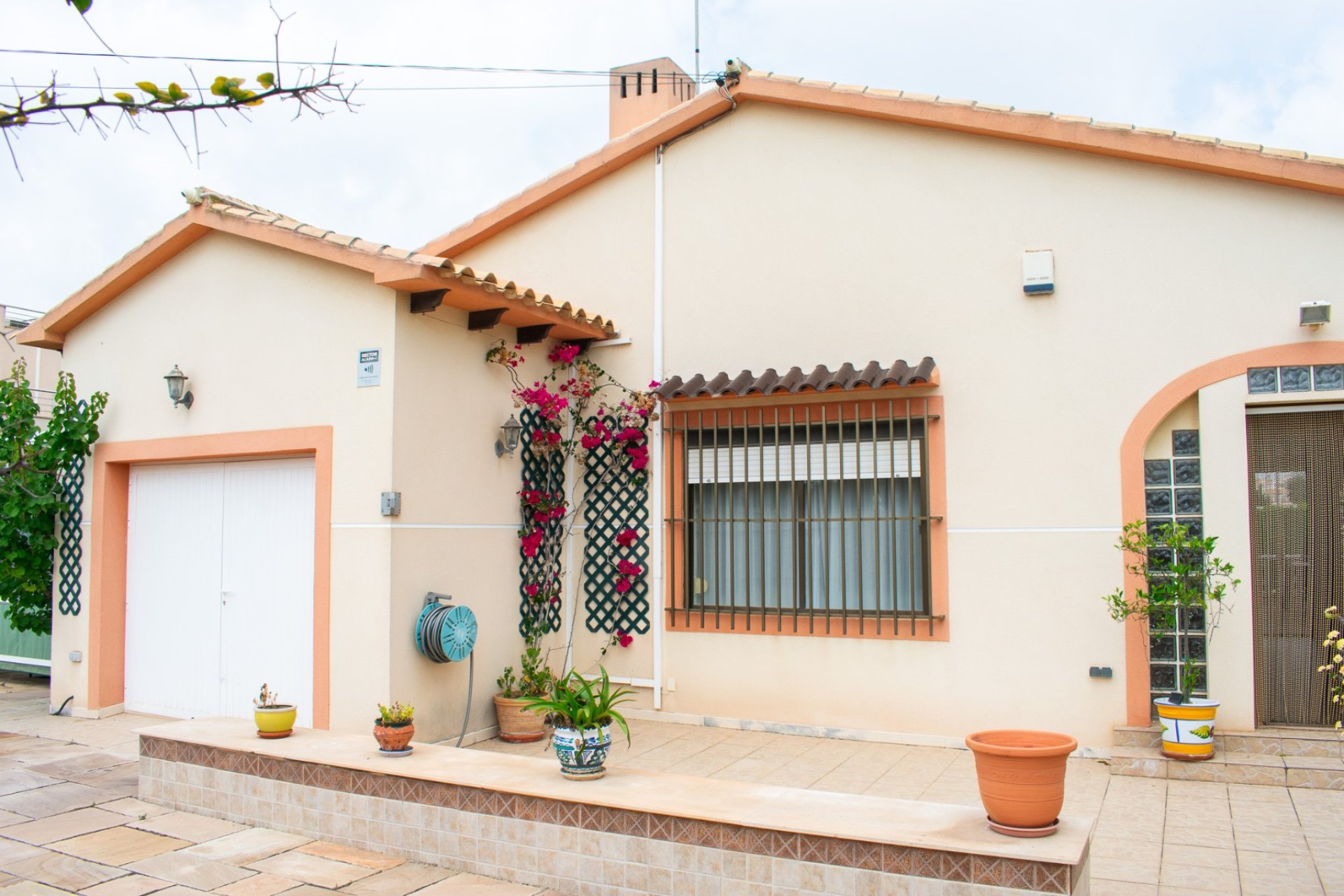 Resale - Villa / Semi detached - Orihuela Costa - MUY CERCA DE LA PLAYA