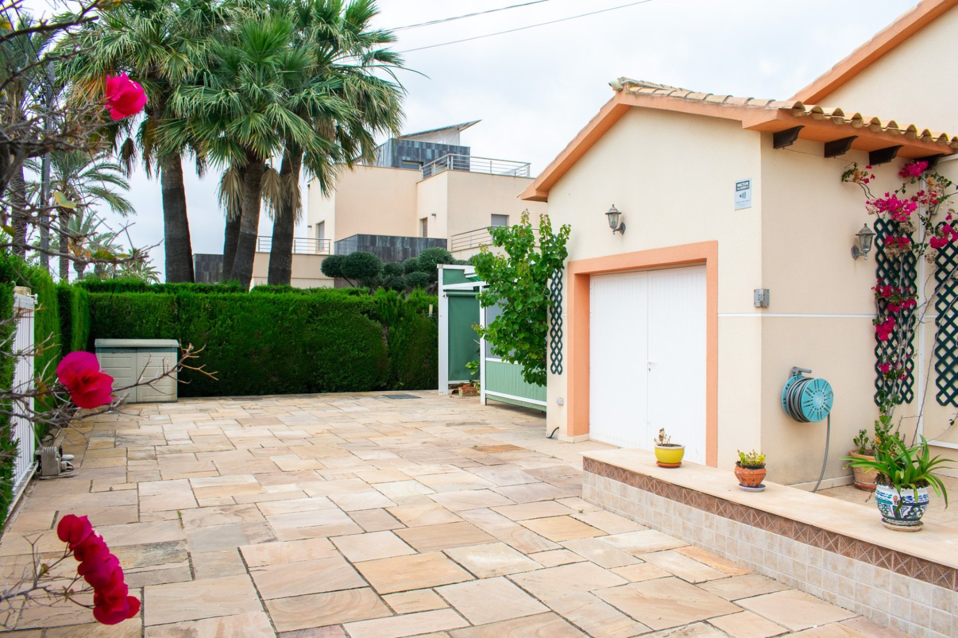 Resale - Villa / Semi detached - Orihuela Costa - MUY CERCA DE LA PLAYA