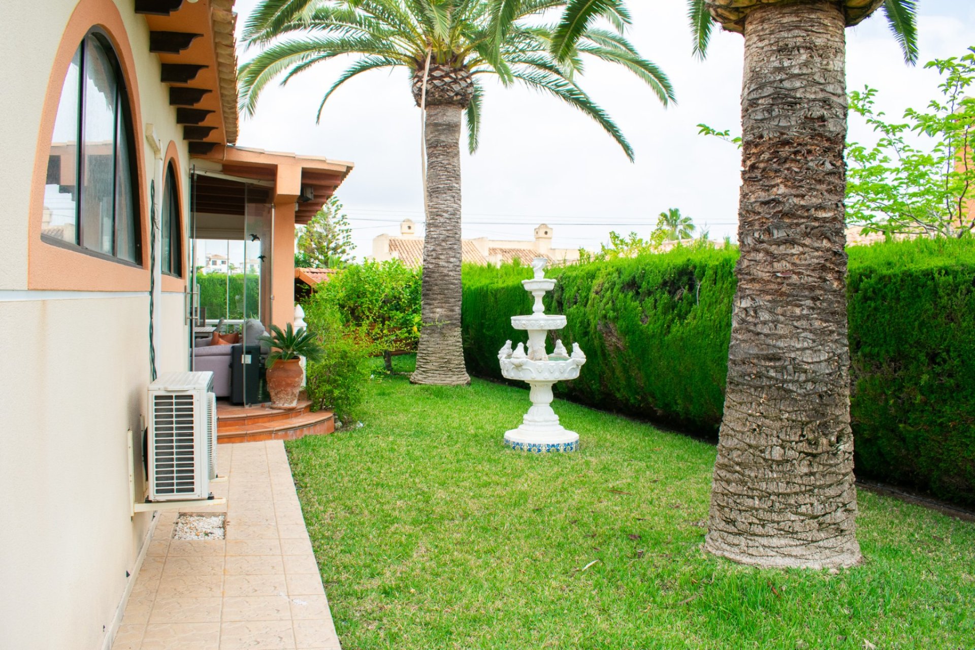 Resale - Villa / Semi detached - Orihuela Costa - MUY CERCA DE LA PLAYA