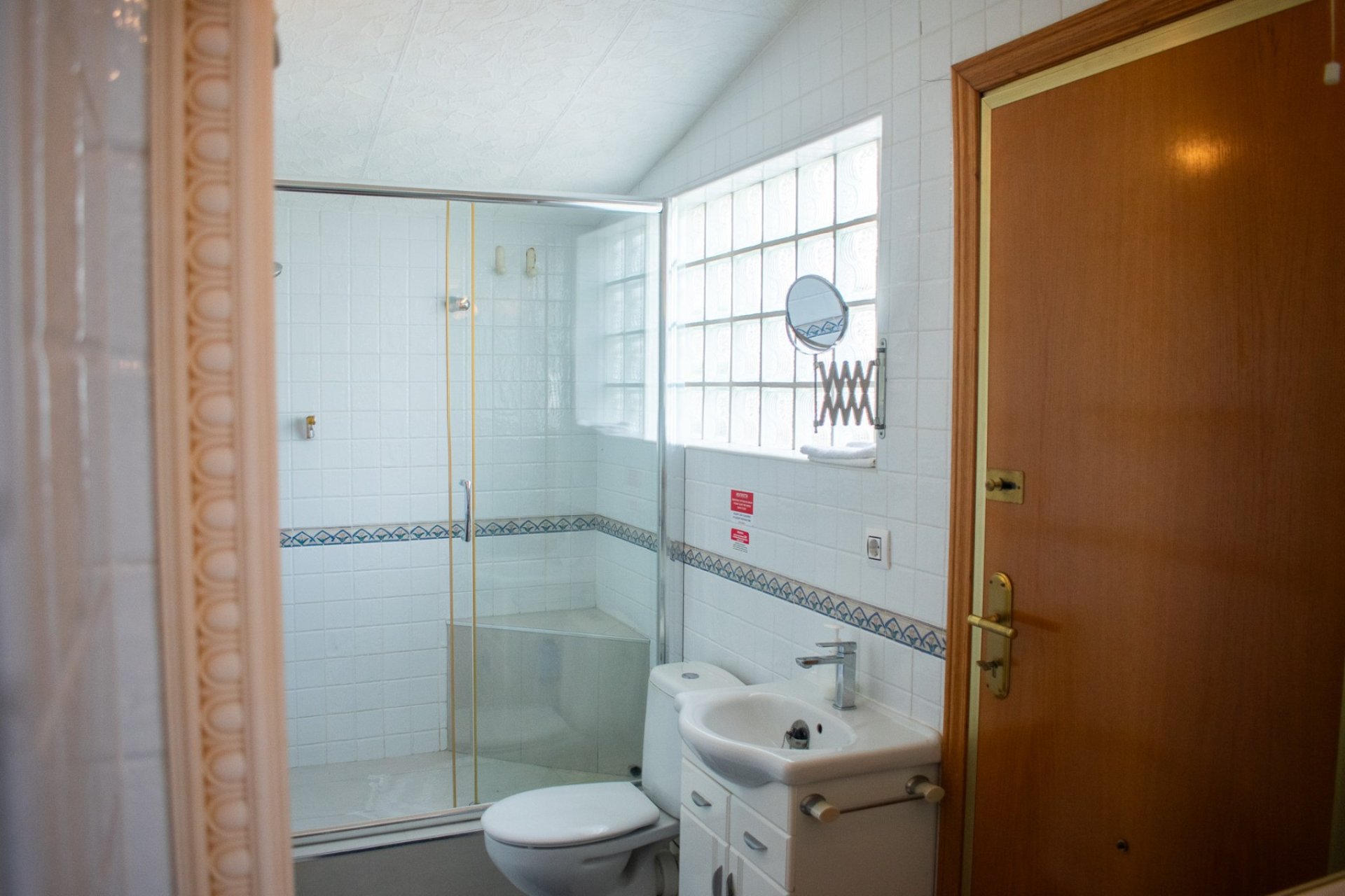 Resale - Villa / Semi detached - Orihuela Costa - MUY CERCA DE LA PLAYA