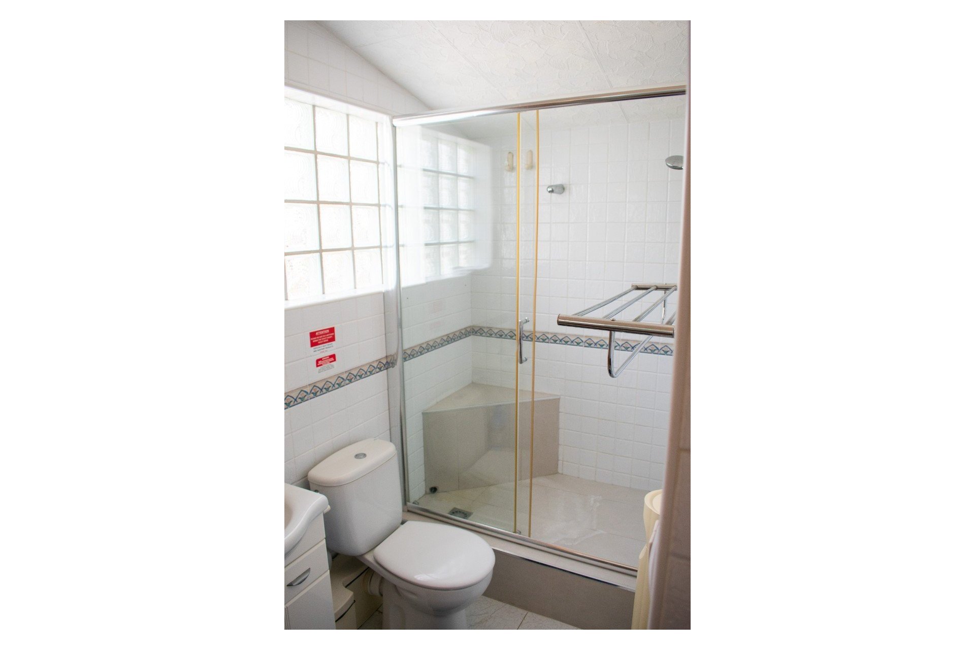 Resale - Villa / Semi detached - Orihuela Costa - MUY CERCA DE LA PLAYA