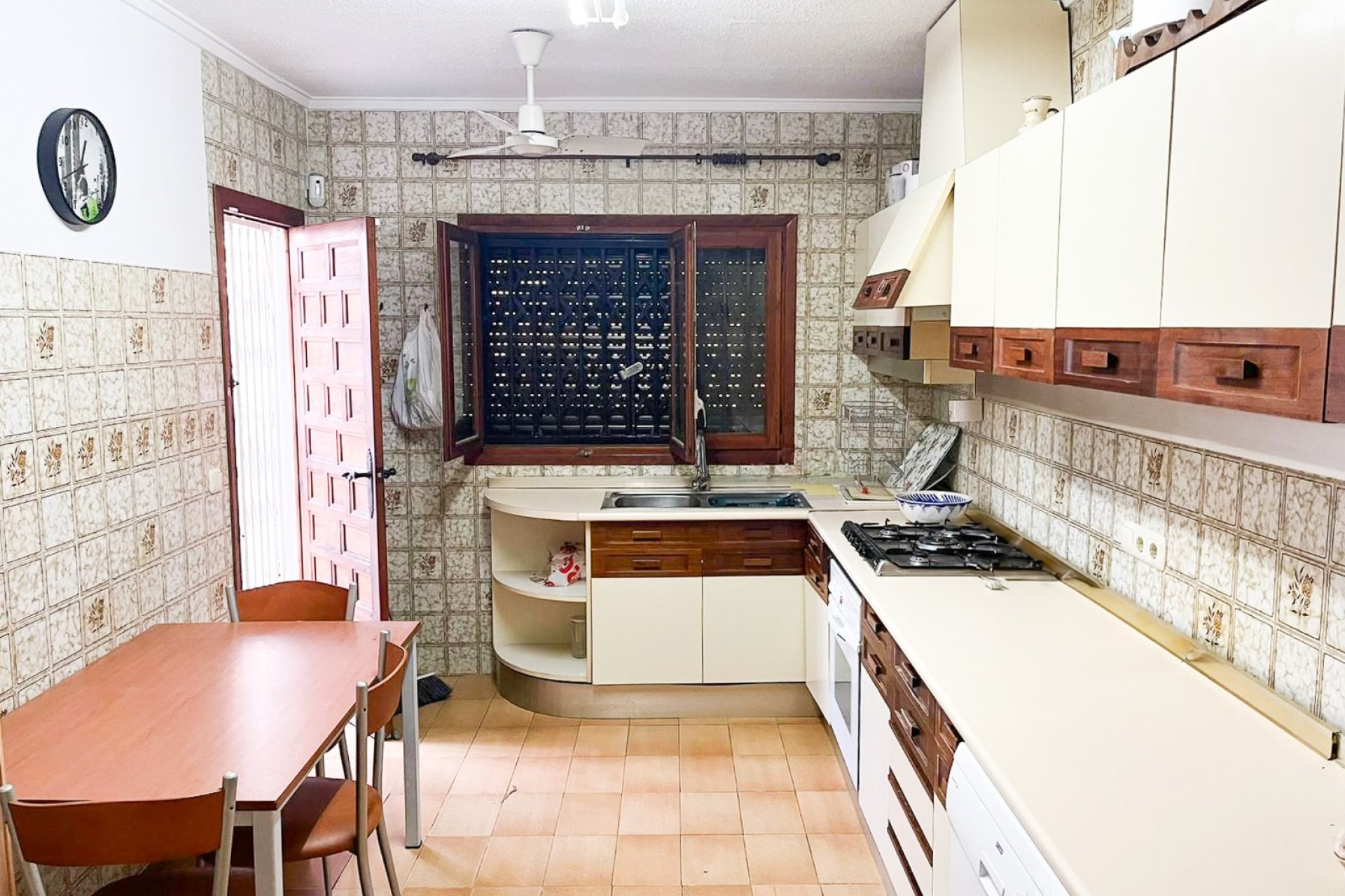 Resale - Villa / Semi detached - Orihuela Costa - Punta Prima