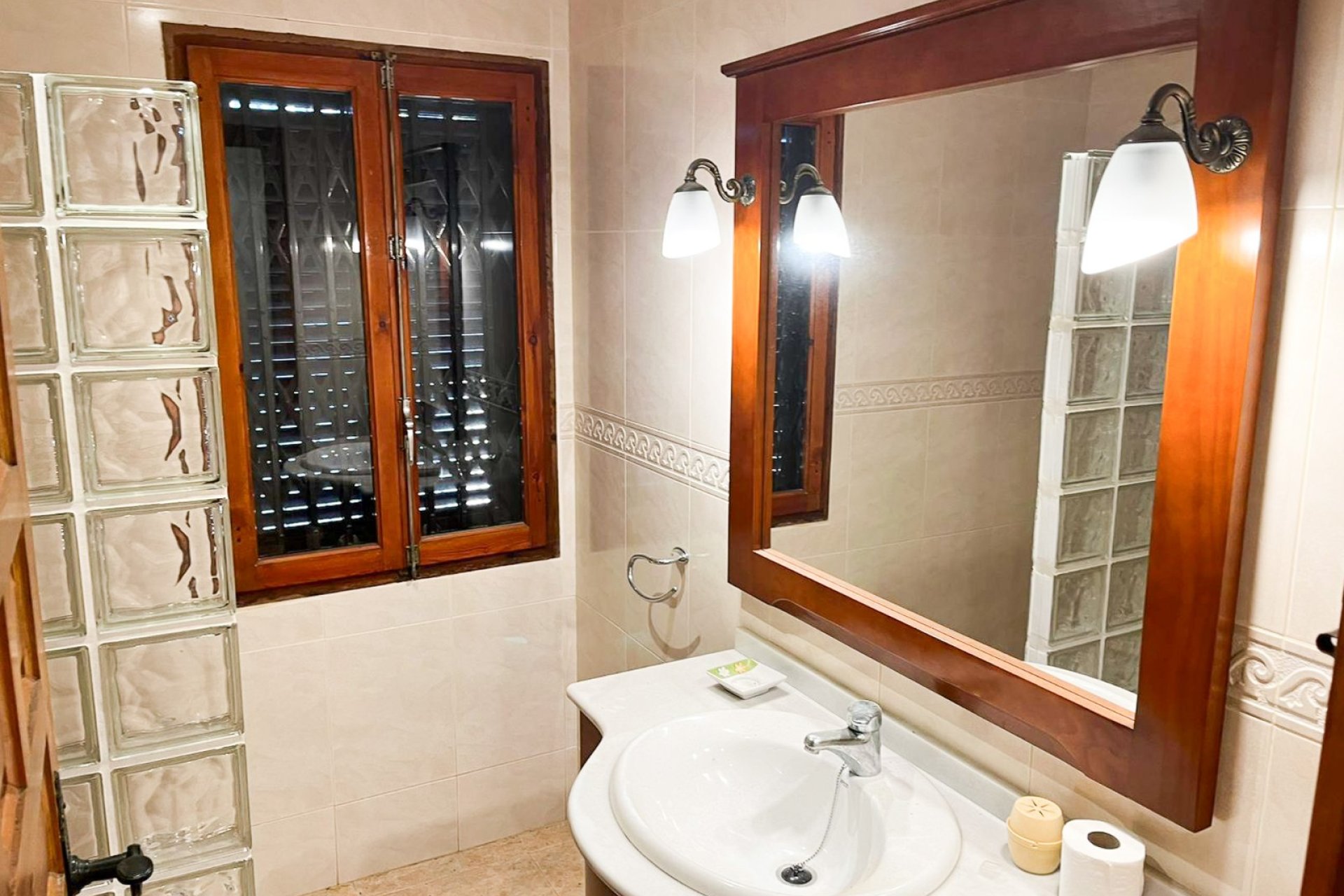 Resale - Villa / Semi detached - Orihuela Costa - Punta Prima