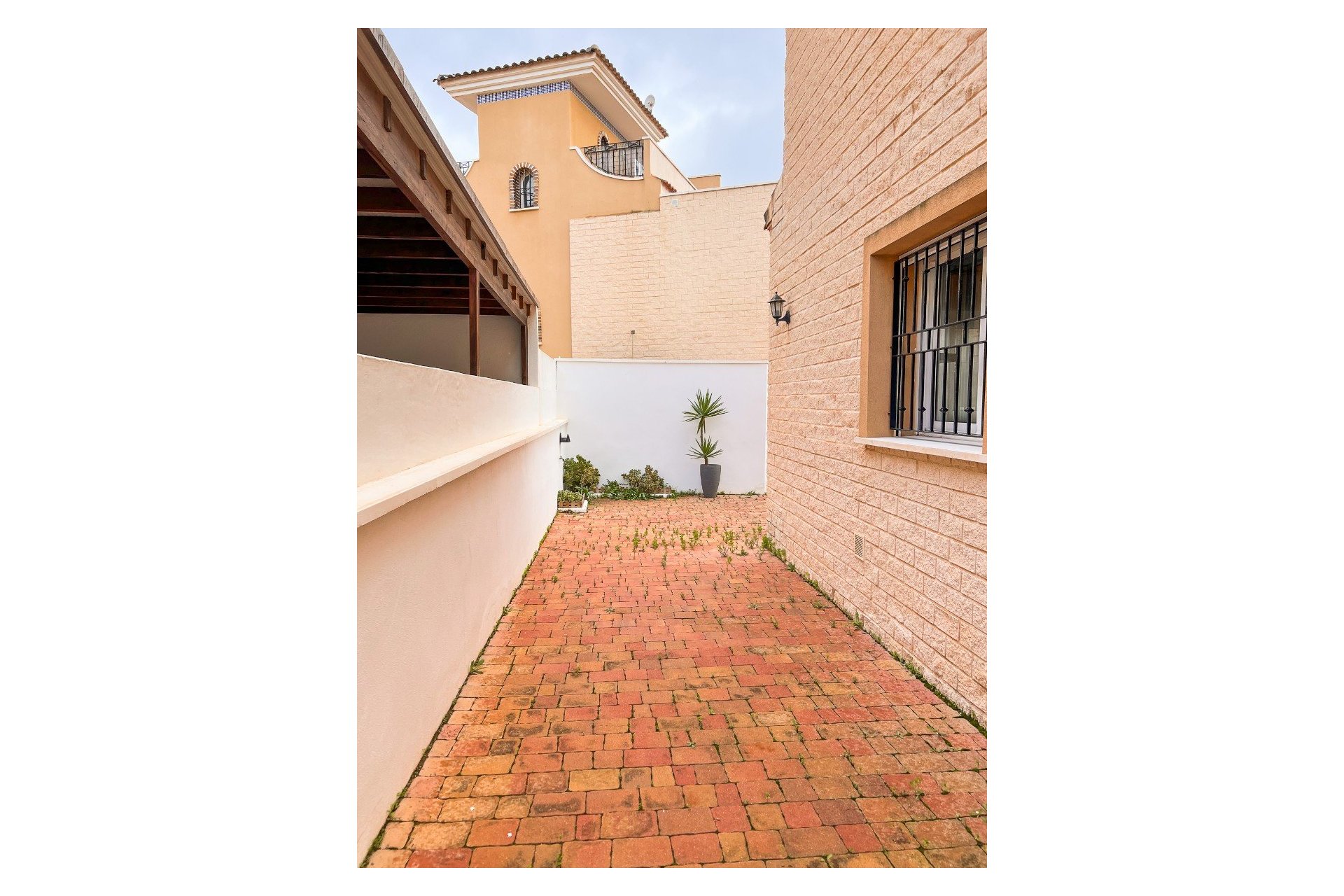 Resale - Villa / Semi detached - Pilar de la Horadada