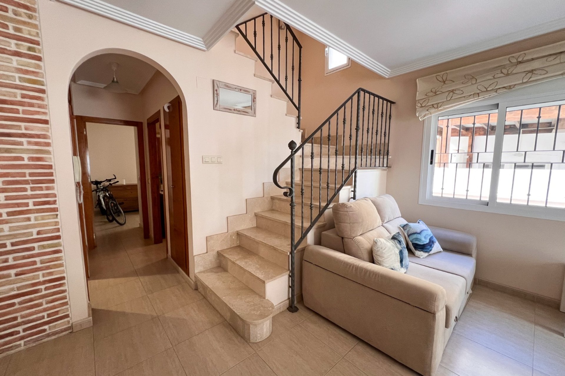 Resale - Villa / Semi detached - Pilar de la Horadada